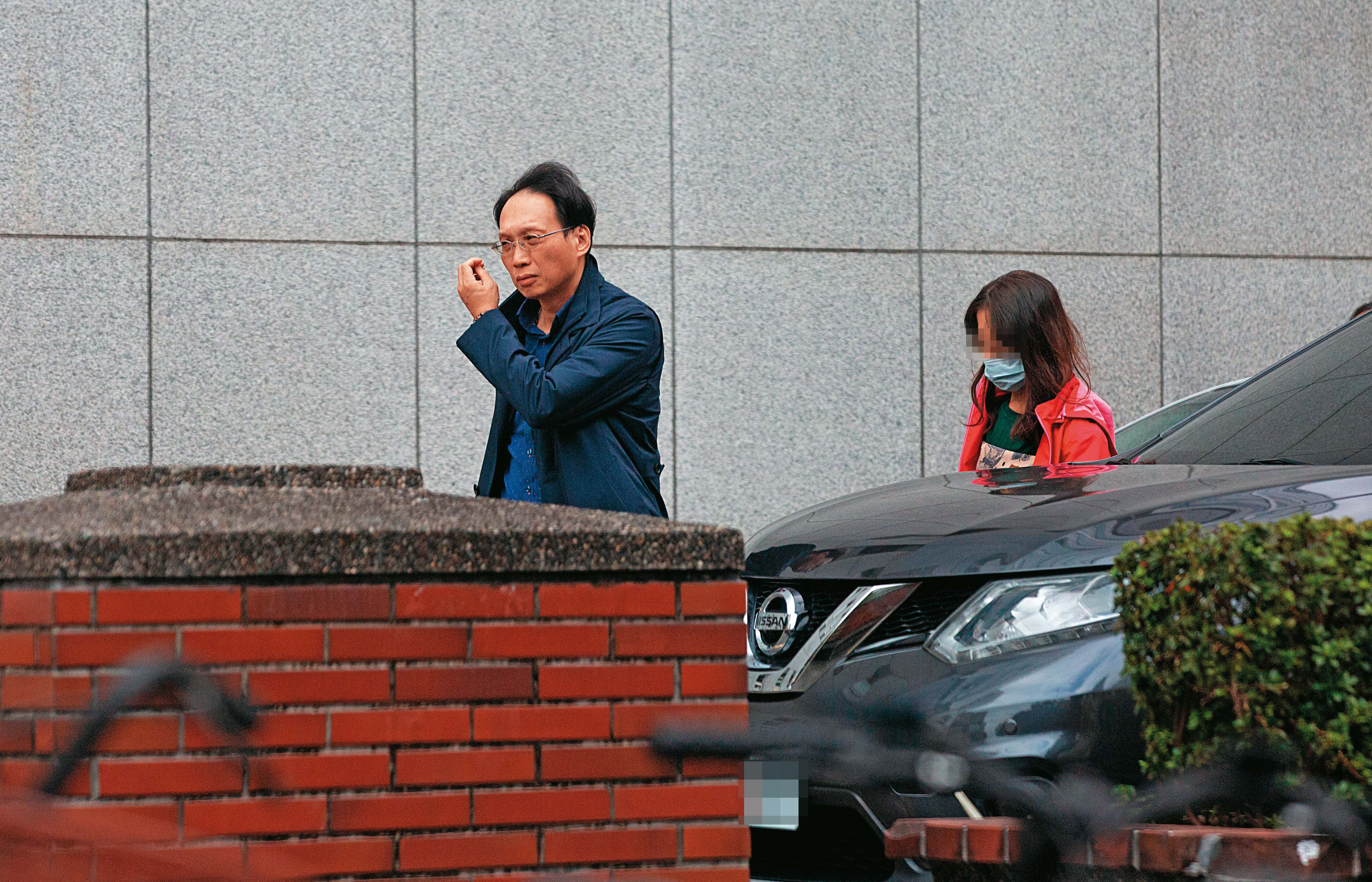 許朝程（左）針對婚外情一事發文道歉。（本刊資料照）