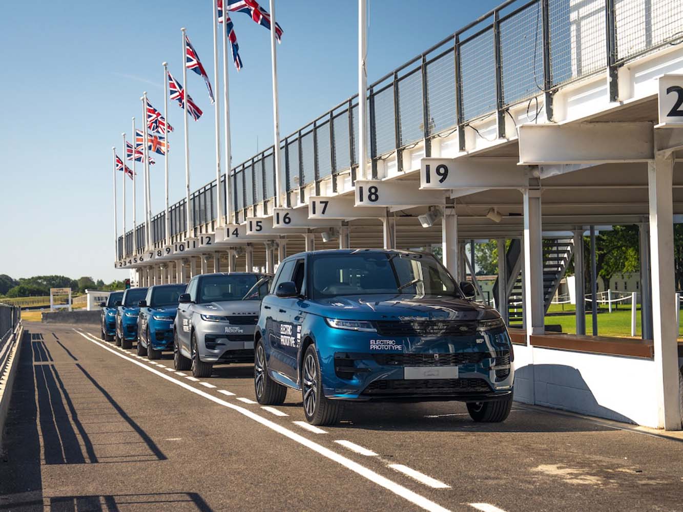 外觀與標準版 Range Rover Sport 相同。