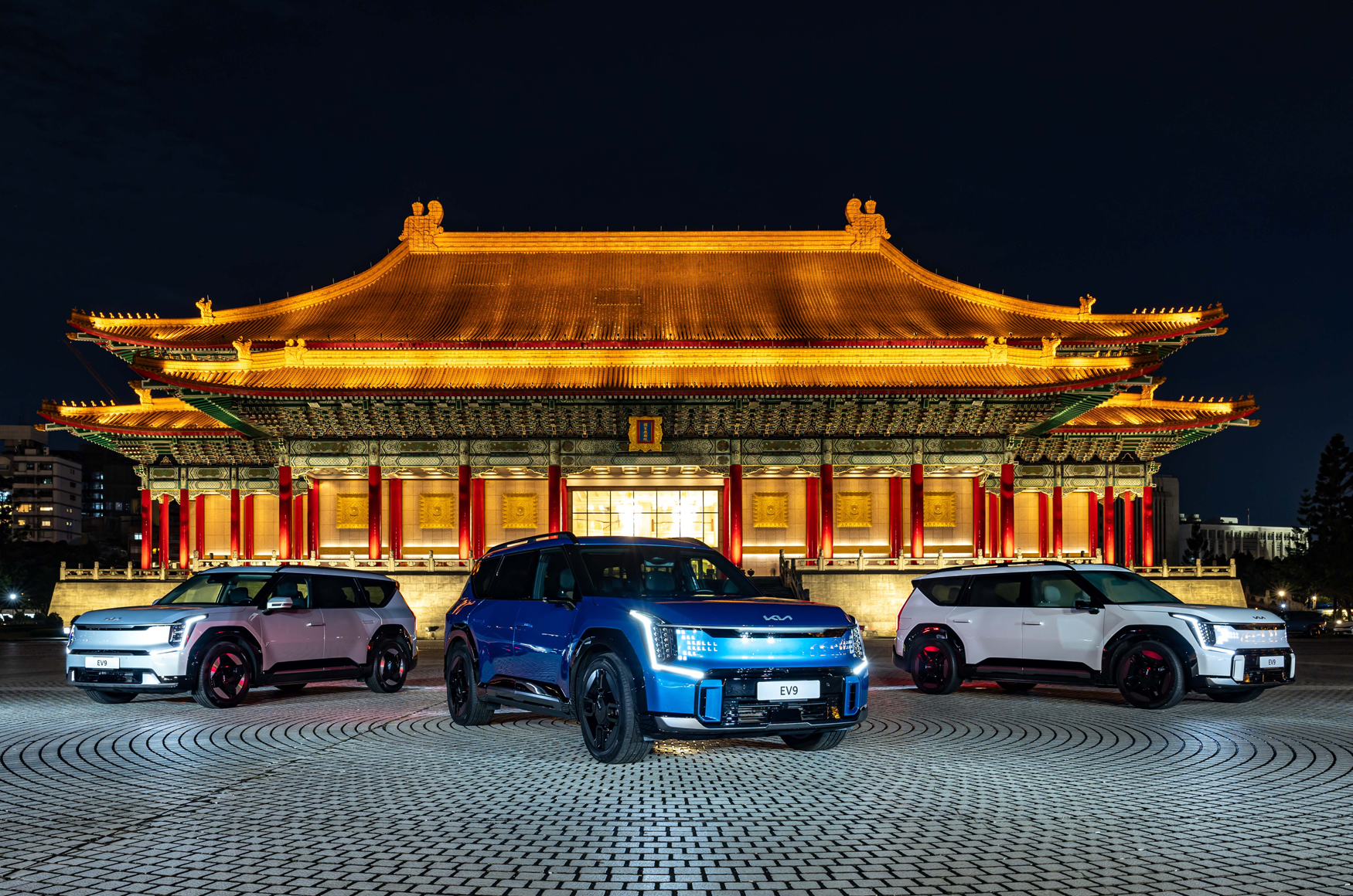 【新車登場】升級不加價，這才是真福利！Kia EV9磅礡上市，7月起陸續交車！