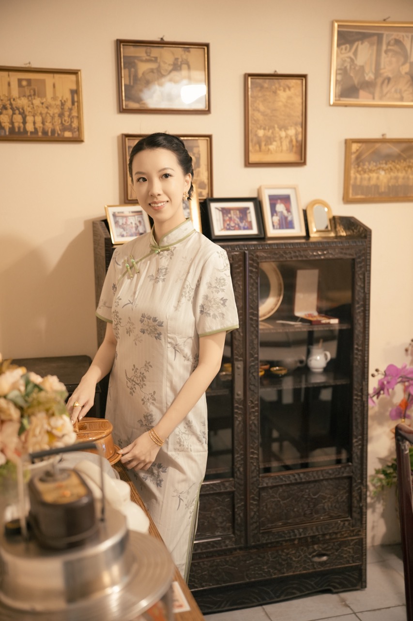 搭配復古場域拍攝的美照有年代氛圍。（菁桐照相館提供）