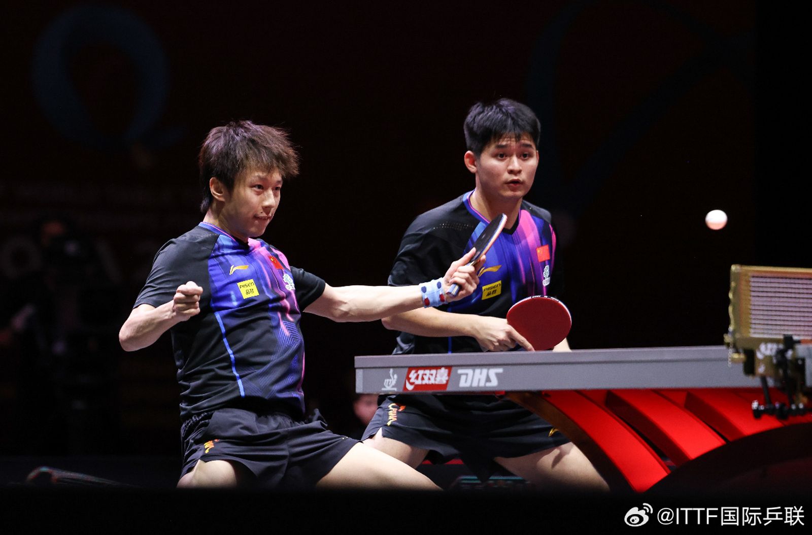 中國隊林詩棟、林高遠組合止步男雙8強，引起許多中國媒體批評。（翻攝自ITTF微博）