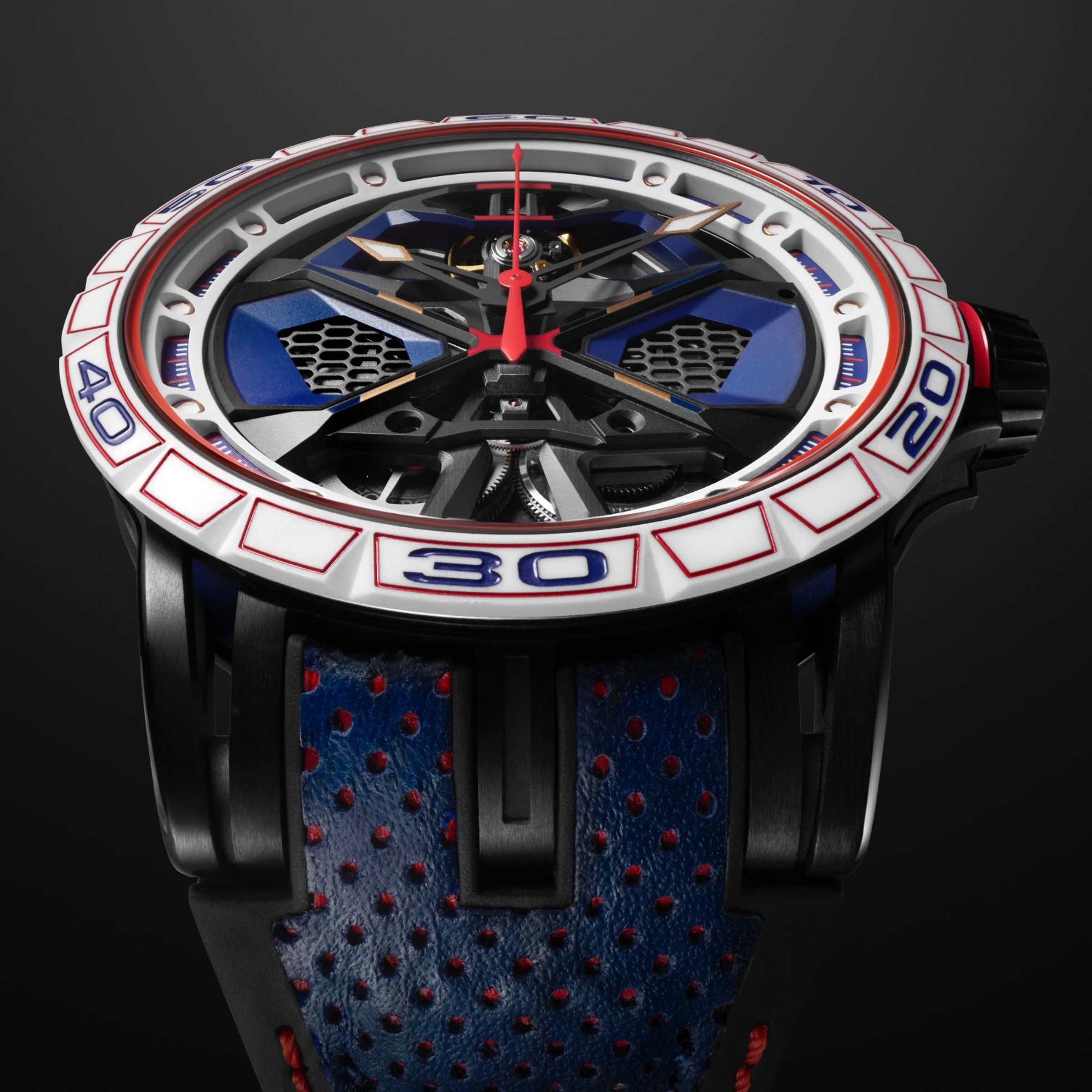 ROGER DUBUIS Excalibur Spider Huracán Monobalancier王者競速系列Huracán單擺輪腕錶，設計取材自林寶堅尼賽車部門於80、90年代左右傳奇賽車的車色塗裝。定價約NT$2,075,000，全球限量88只。
