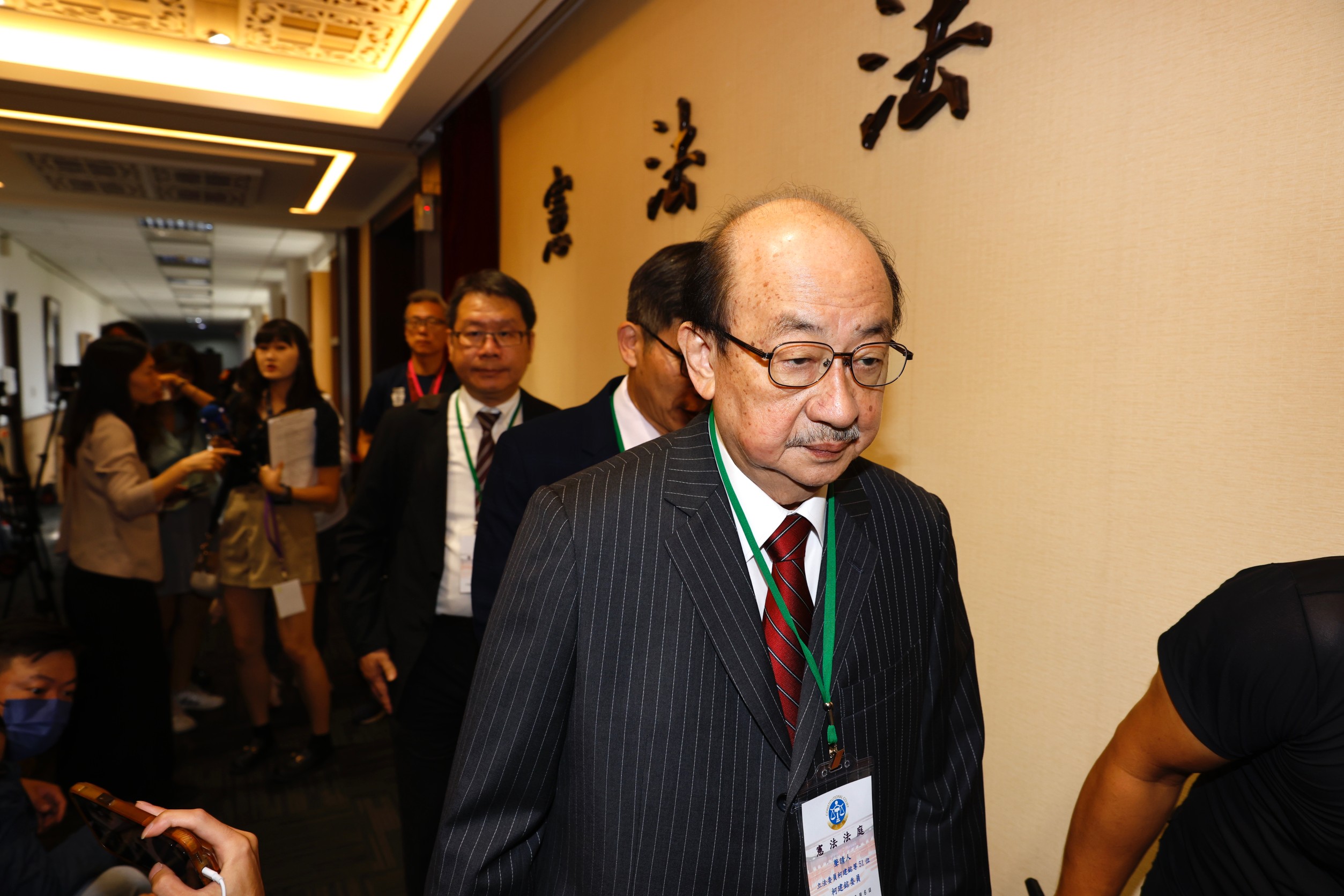 民進黨立委柯建銘等人代表民進黨團出席憲法法庭言詞辯論。