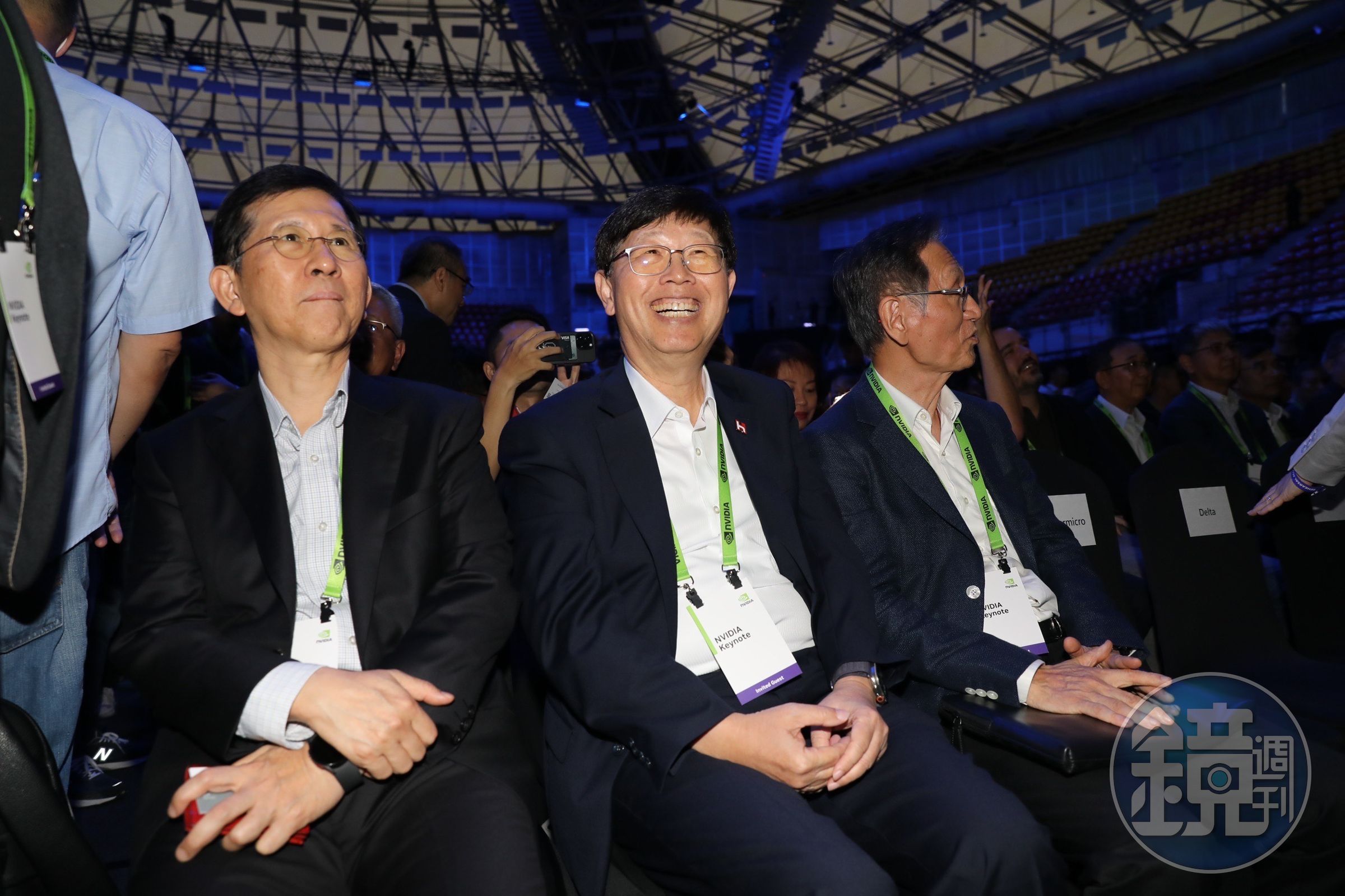 中為鴻海董事長劉揚偉。