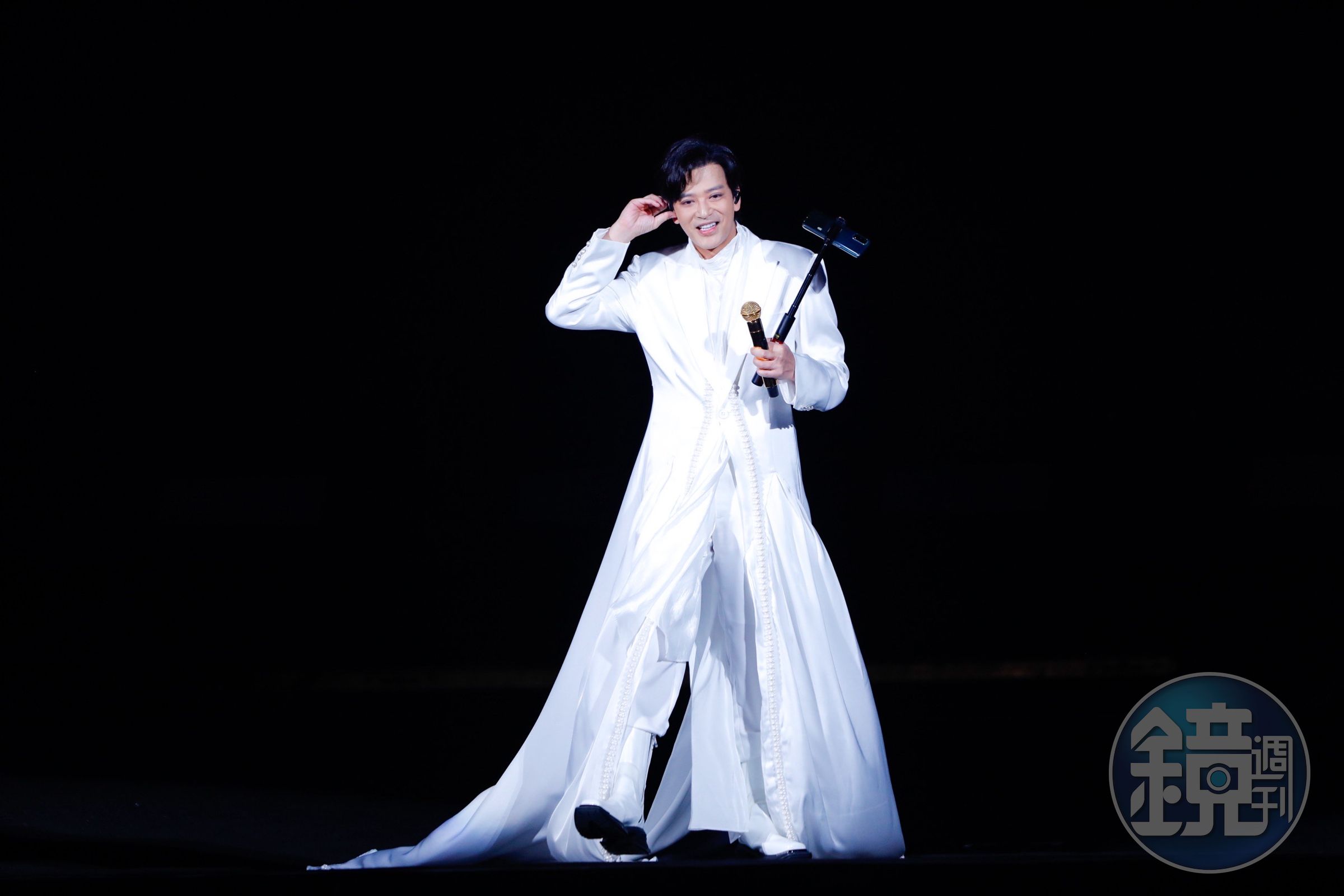 3小時的演唱會上，陳曉東一口氣唱了近40首歌曲。