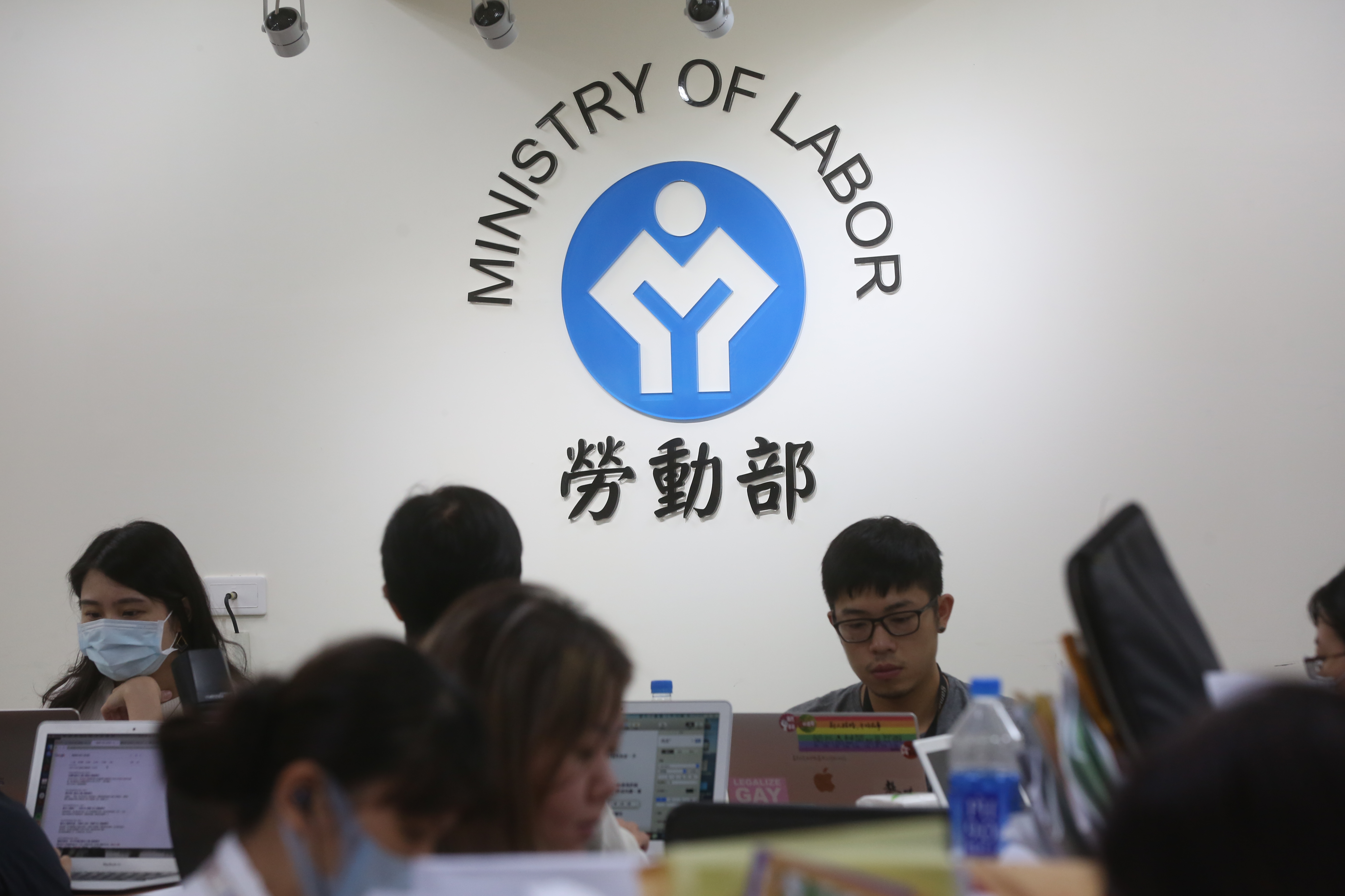 勞退大豐收1／勞退基金大賺1.1兆、收益衝16%　國家隊操盤核心持股曝光