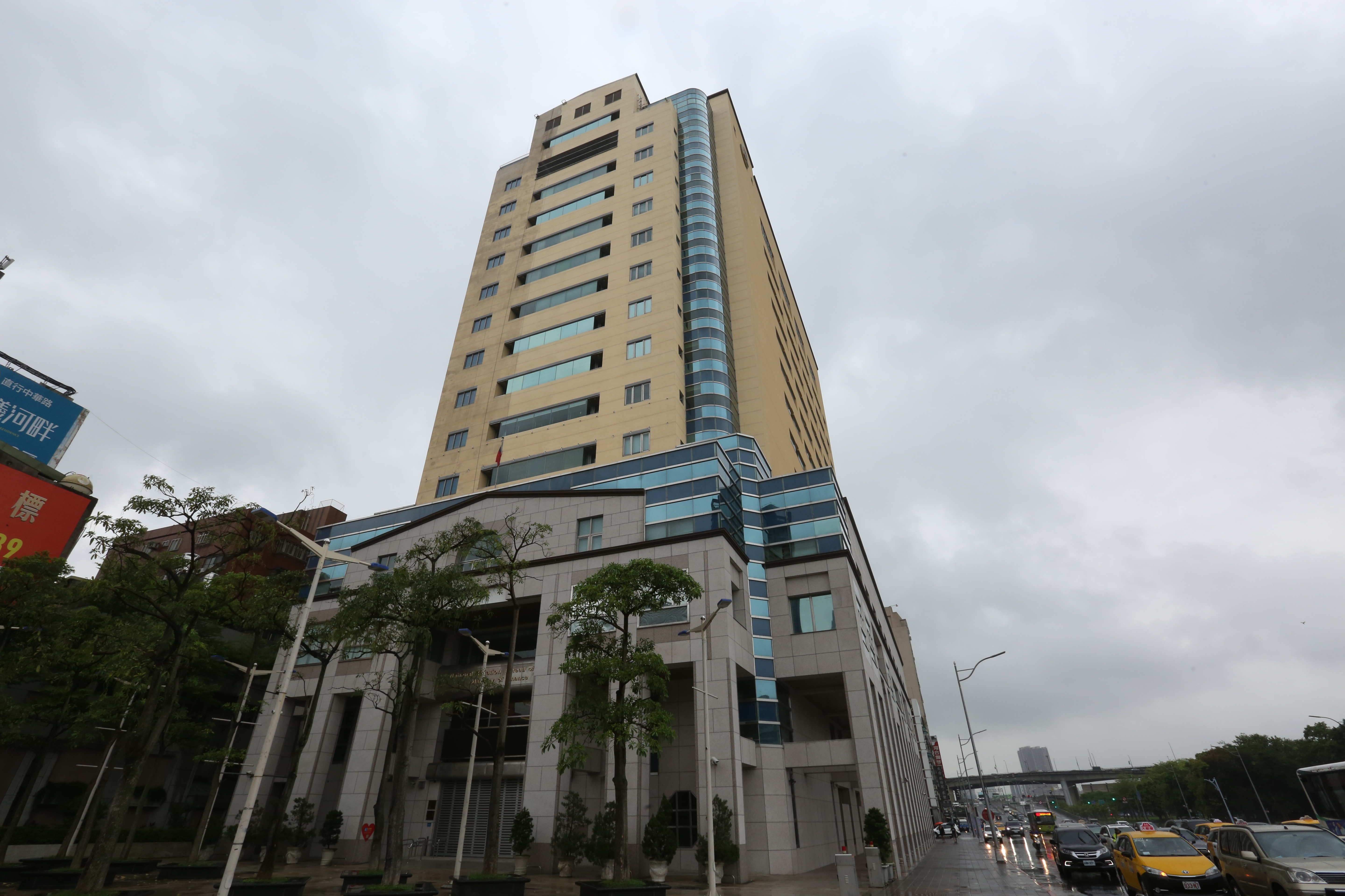 台北國稅局日前舉辦的「雲端種樹趣e起集點樹」抽獎爭議，財政部召開記者會說明此事後，仍遭到許多網友質疑。（示意圖，本刊資料照）