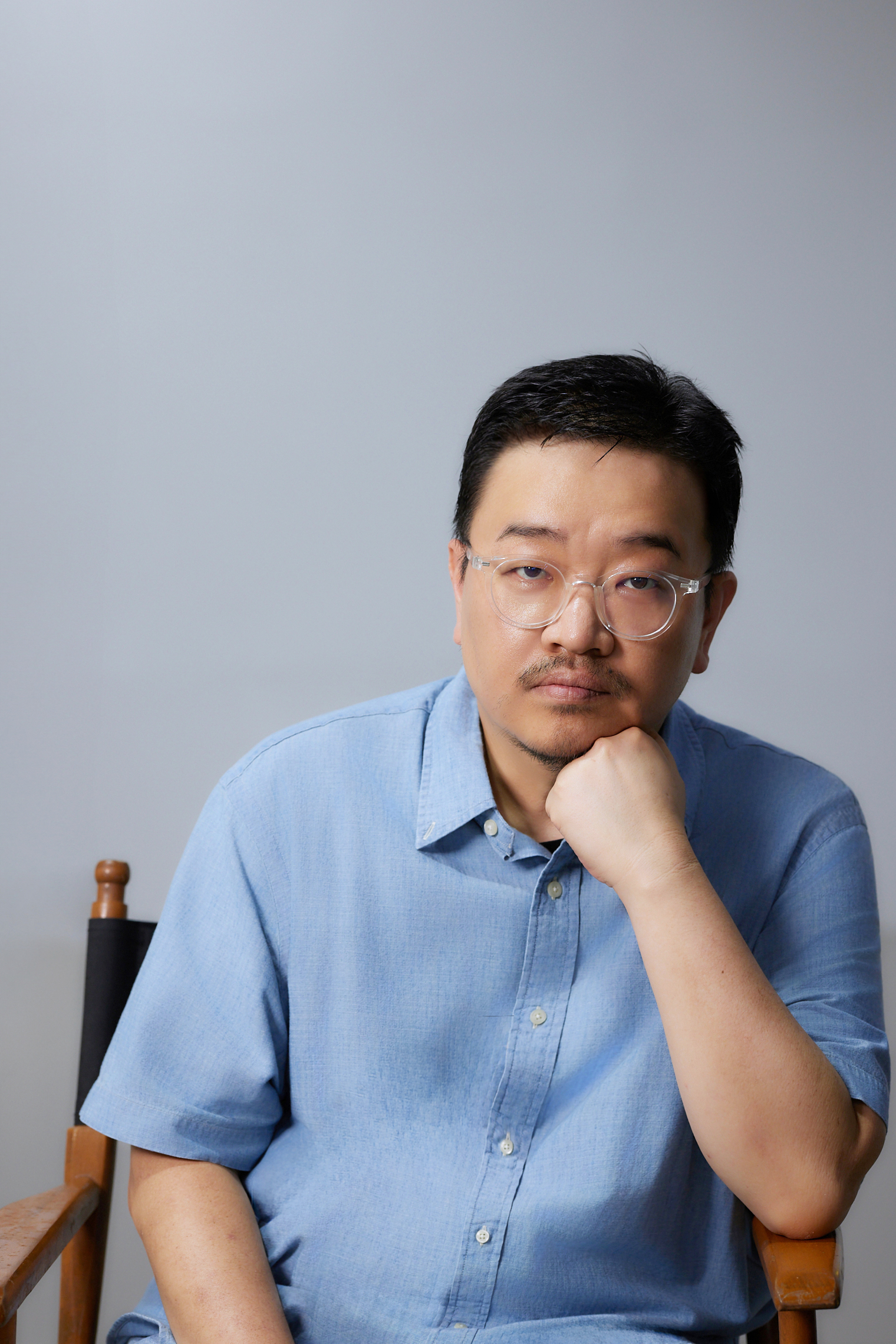 導演延尚昊以很低的預算，用3個星期拍攝《醜得要命》，並表示受到楊德昌導演的啟發，「好電影與預算不成正比。」（© 2025 Plus M Entertainment and WOWPOINT. All Rights Reserved）