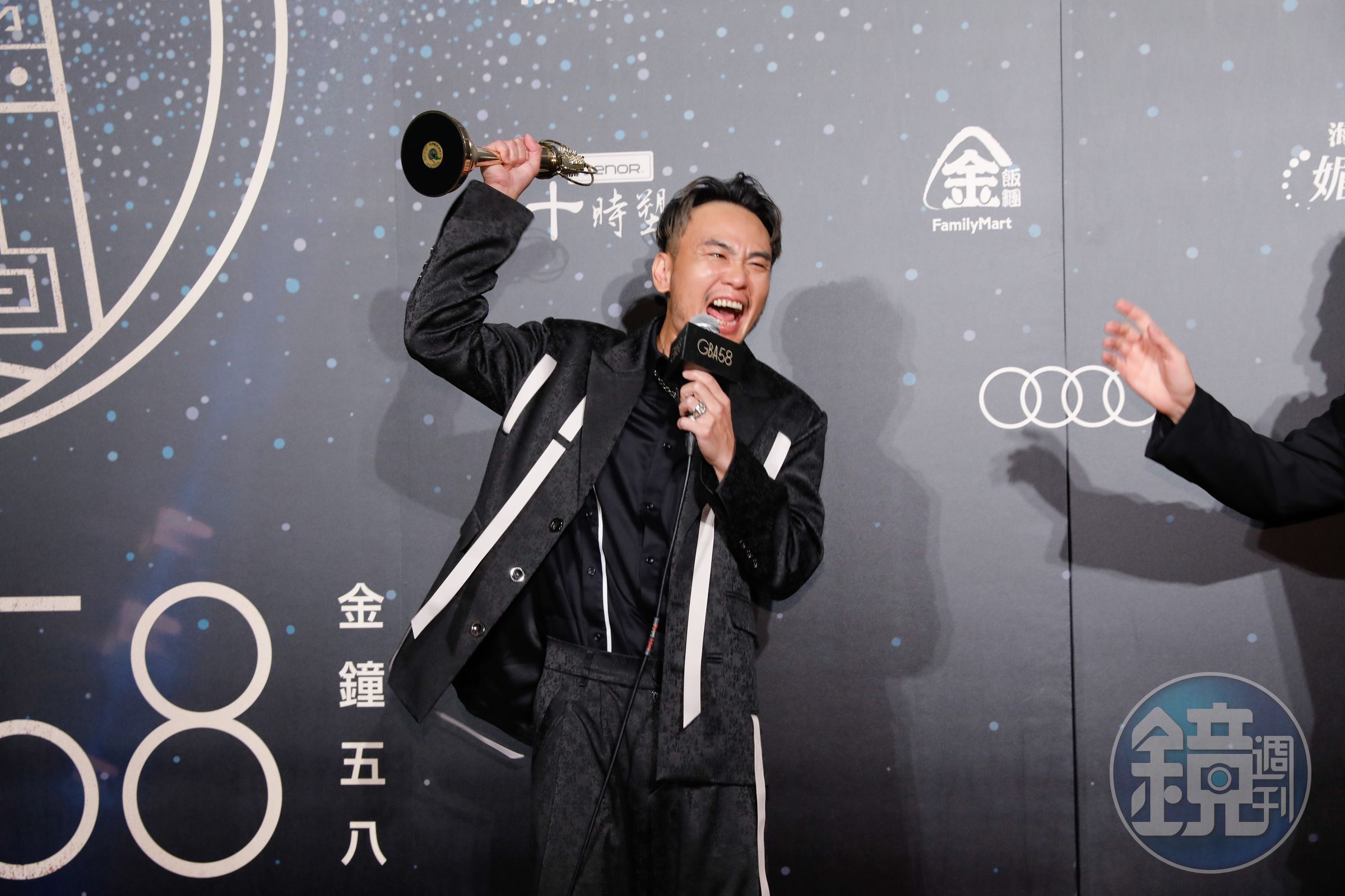 楊大正心情相當激動。