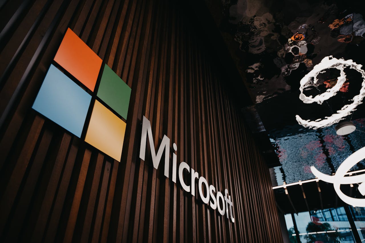 Microsoft與Steam近日遭玩家提起集體訴訟。（示意圖，Pexels）