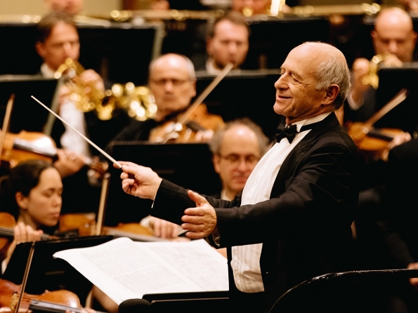 指揮大師伊凡．費雪將率領布達佩斯節慶管弦樂團來台演出。（牛耳藝術提供）
