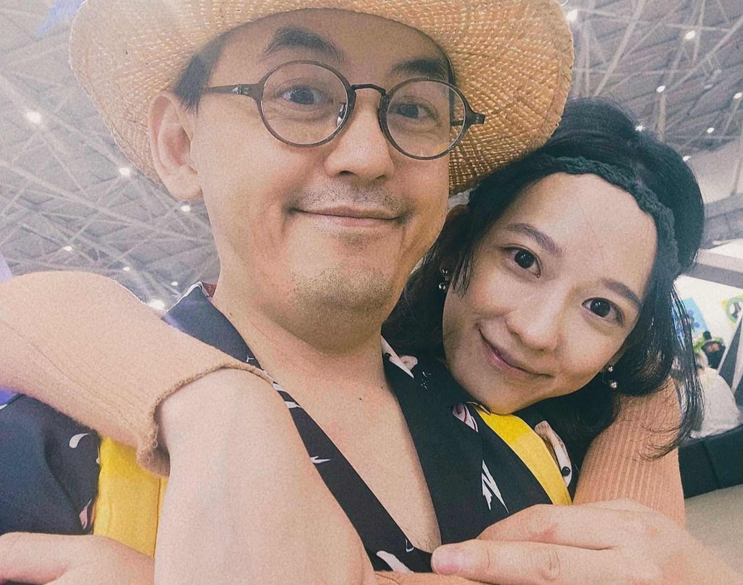 黃子佼捲入MeToo風波後,又被檢警發現購買未成年私密影片,讓妻子孟耿如也被捲入醜聞挨轟共犯。(翻攝自臉書@孟耿如)