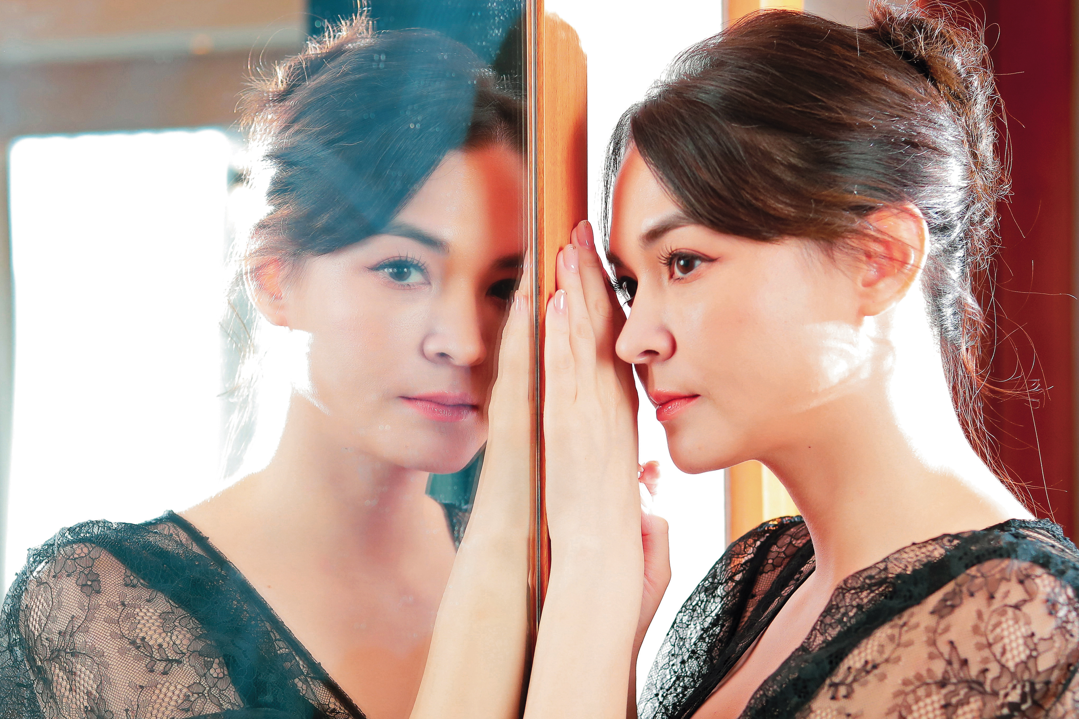 張榕容喜歡被說劇拋臉、演技好，她八字輕拍鬼片卻不怕，因為人間、鬼界都要尊重善待彼此。