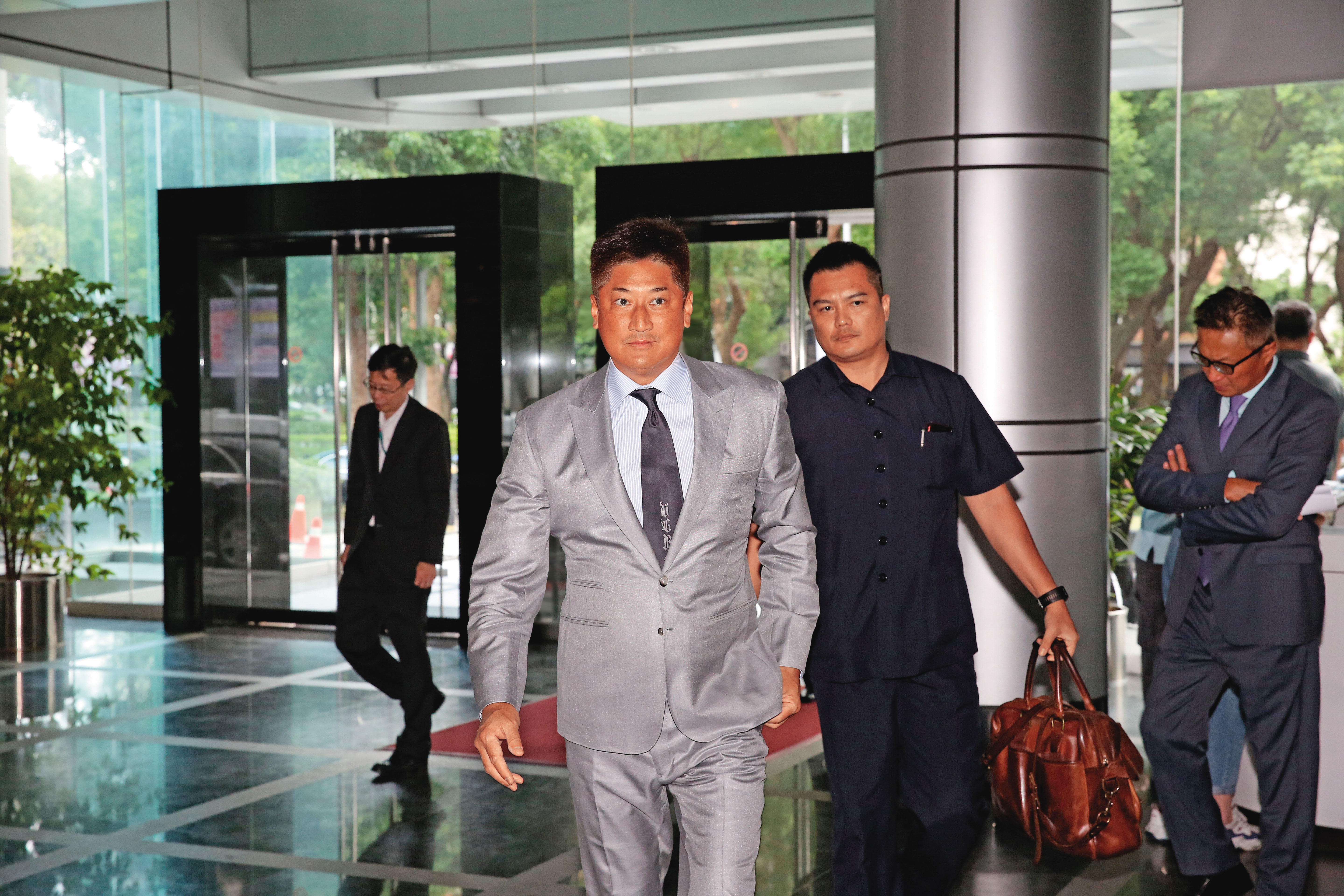 辜仲諒重返中信金董事會後，重磅出擊公開收購新光金。