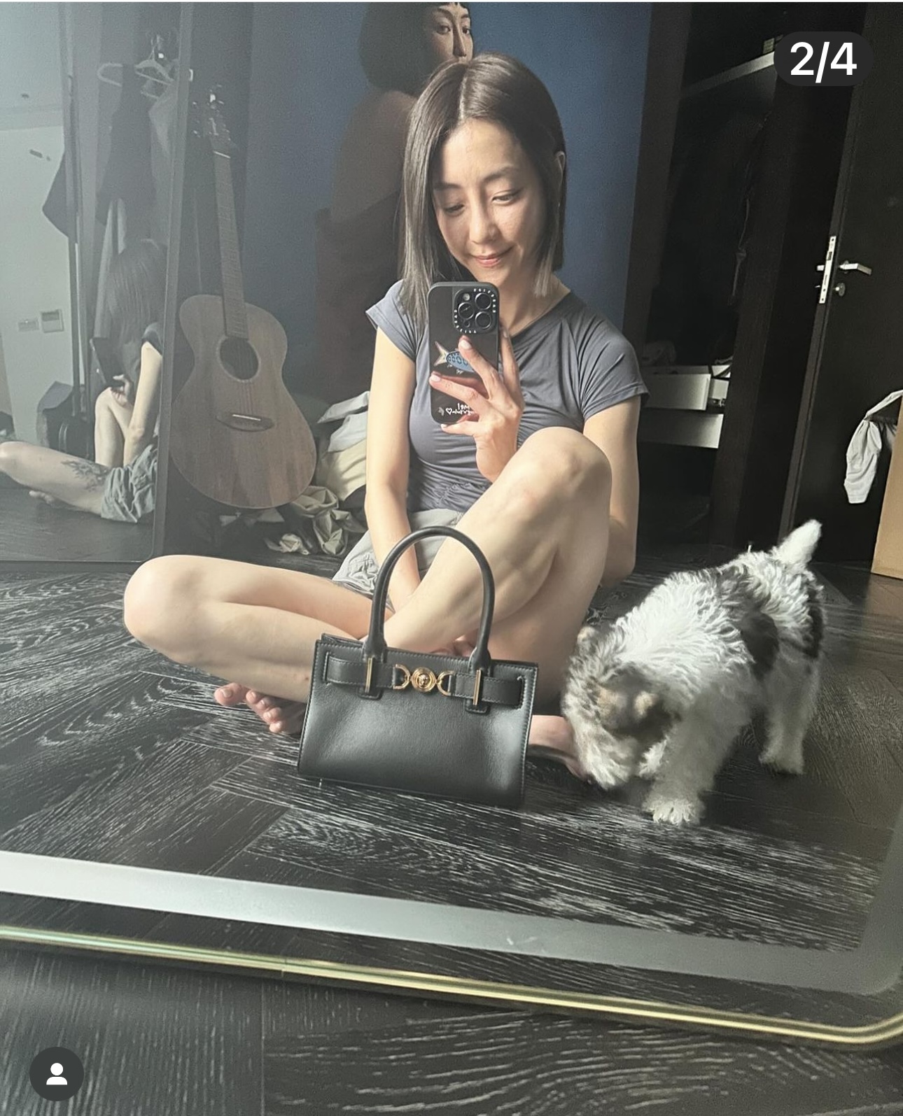 謝欣穎和3個月大的愛犬自拍。(翻攝自IG)