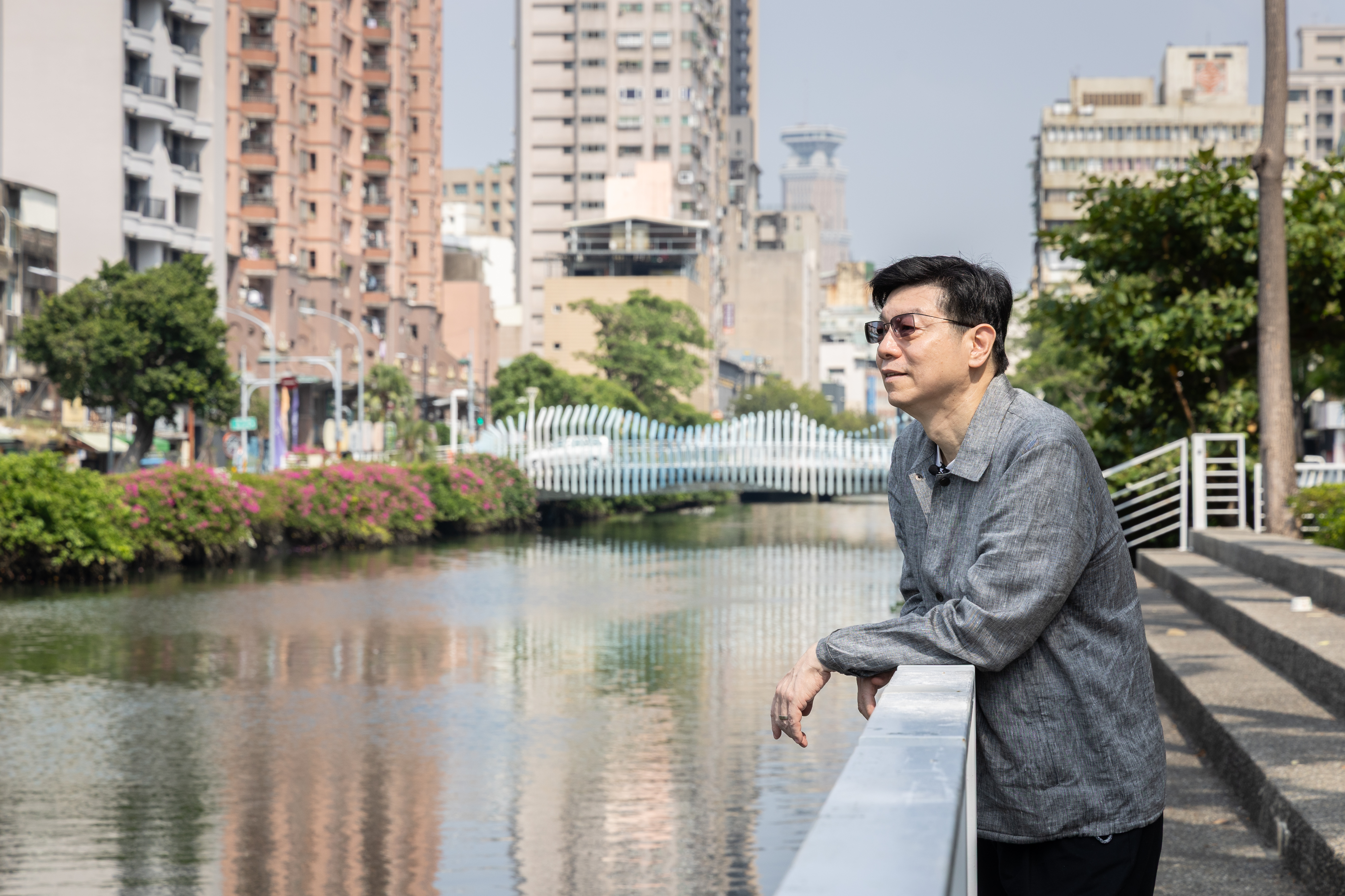 高雄除了有愛河，還有一條幸福川，去三鳳中街辦年貨時，可以順道來走走。