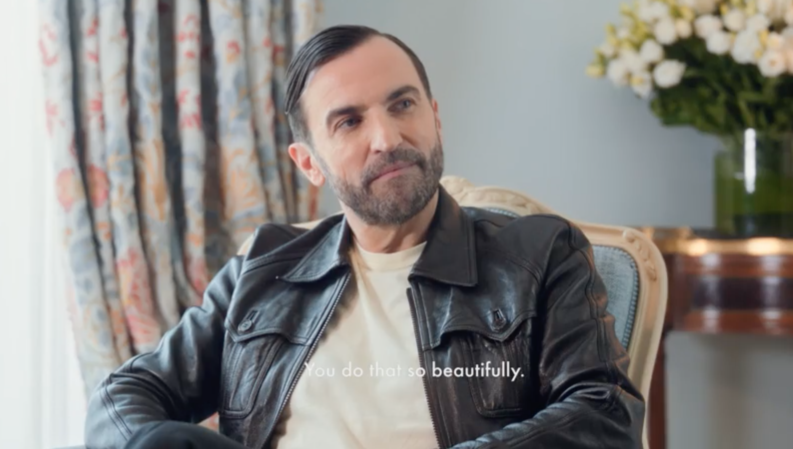 Nicolas Ghesquière表示從來沒有製作過這樣的系列內容，回味一下過去，感覺很特別。翻攝自路易威登YouTube）