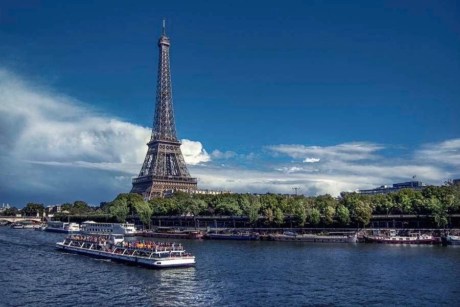 塞納河髒爆！大腸桿菌超多，鐵人游泳、水上活動安全令人憂。（翻自icruises.jp）