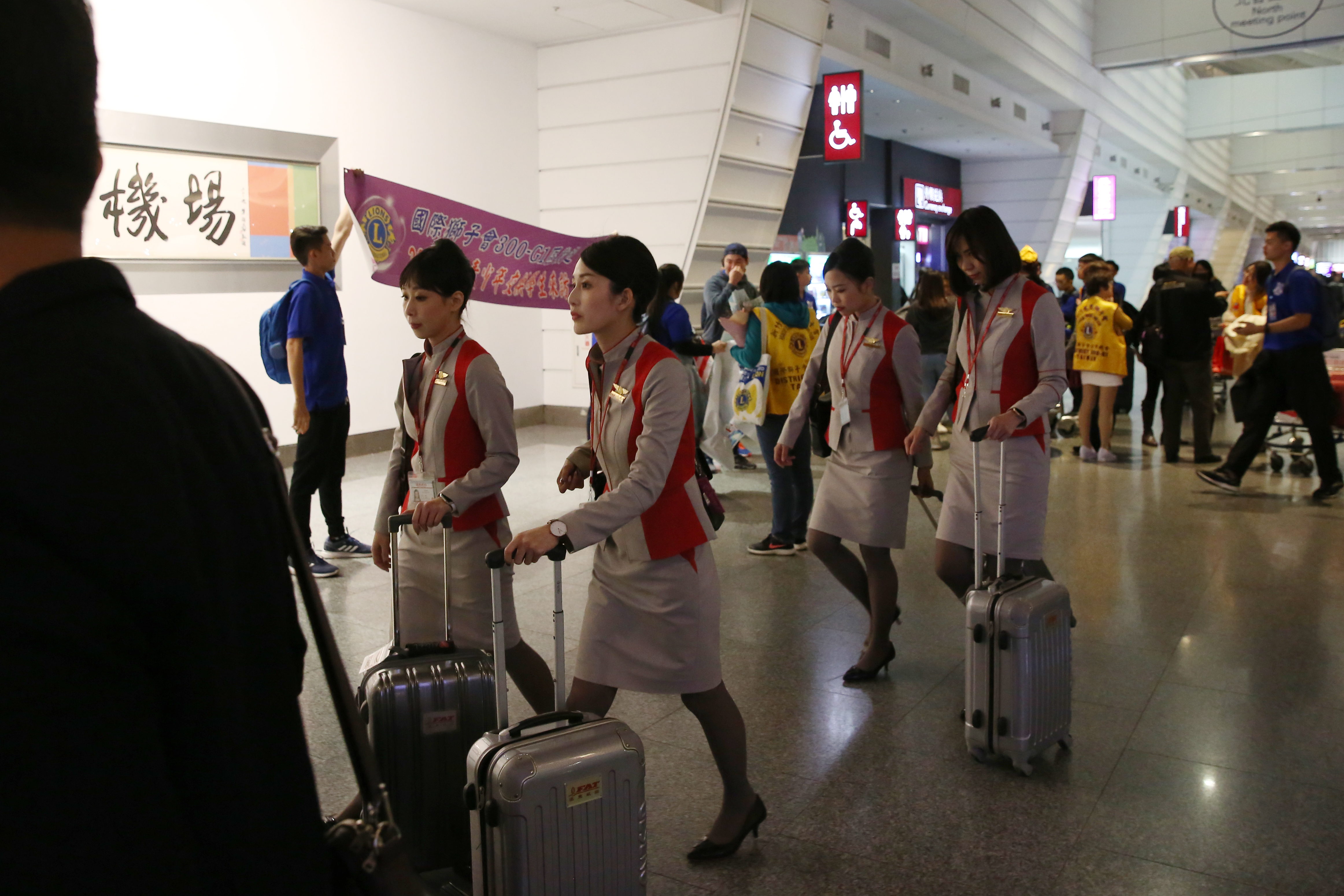 針對民眾發文稱桃園機場女廁疑似有針孔，桃機出面澄清。（示意圖，本刊資料照）
