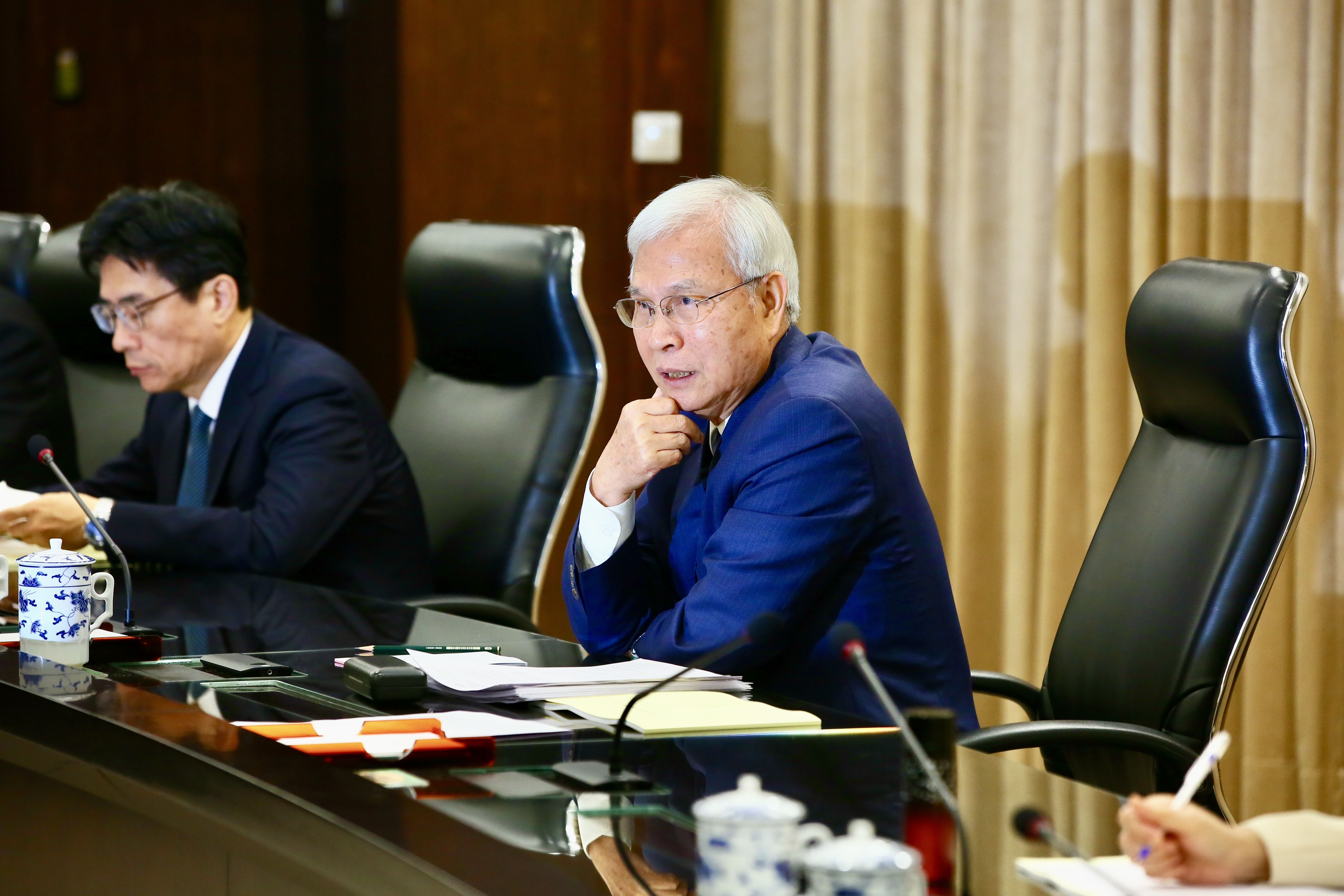 「新青安」排撥時間長，央行總裁楊金龍在理監事會議會後記者會提出三解方。