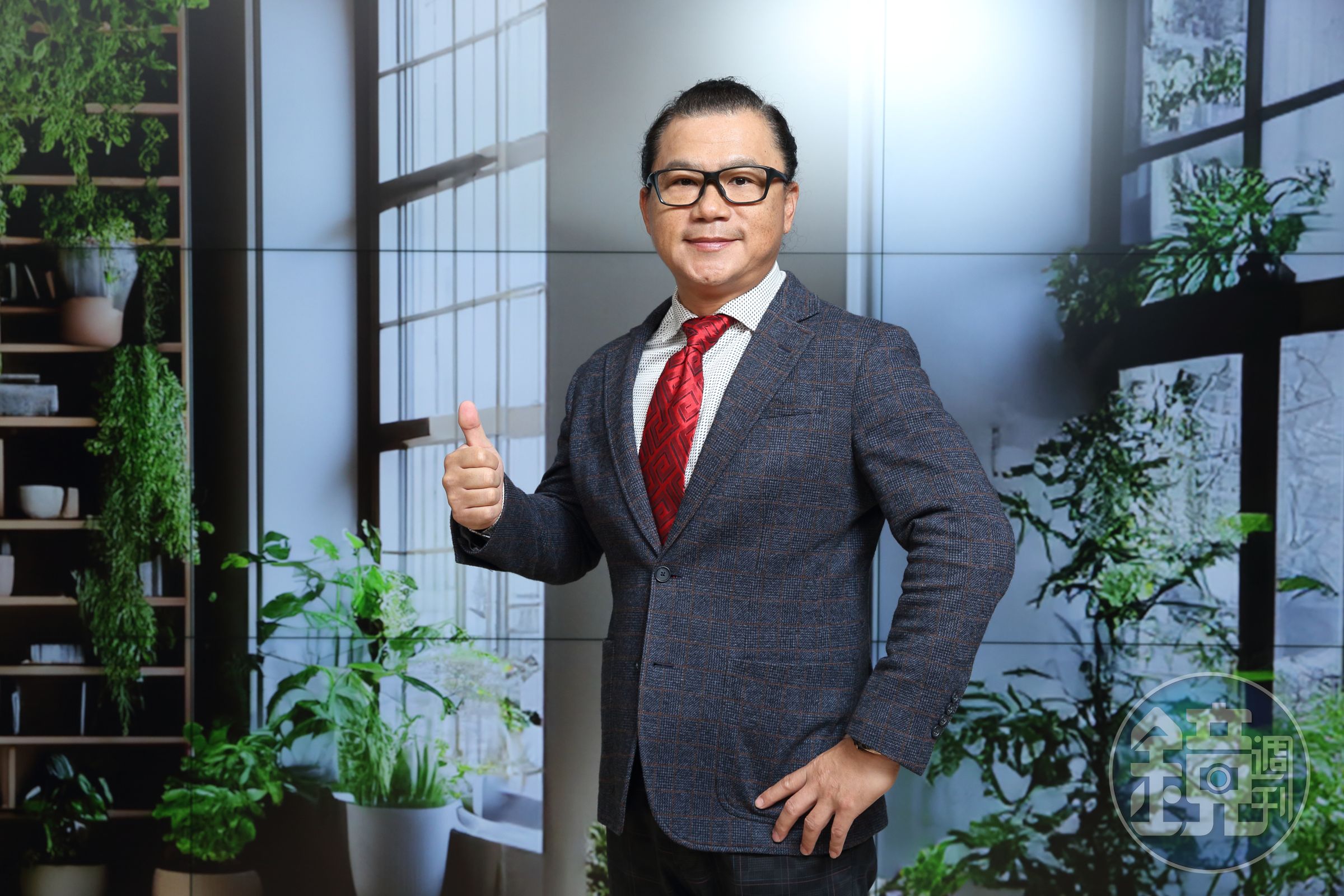 股怪教授謝晨彥指出，中小型股較易成為作帳行情標的。