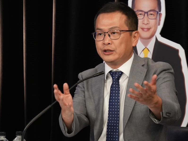 羅智強先前控告苗博雅誹謗，求償500萬元，台北地院審理後判羅智強敗訴。（翻攝羅智強臉書）