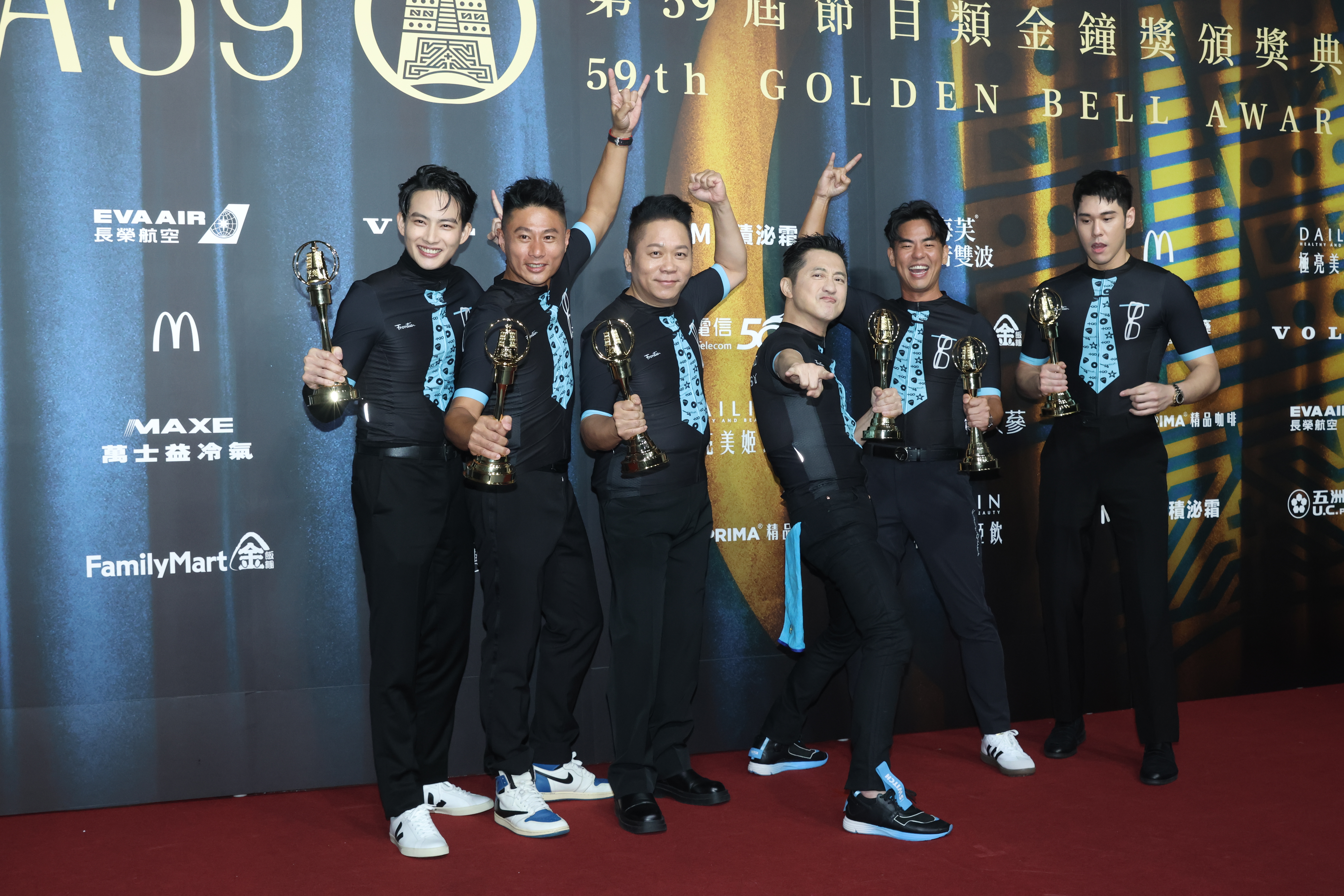 實境節目主持人獎由庾澄慶（哈林）帶領《騎吧！哈林小隊》的主持群卜學亮、彭小刀、柯有倫、張庭瑚、周予天奪得。