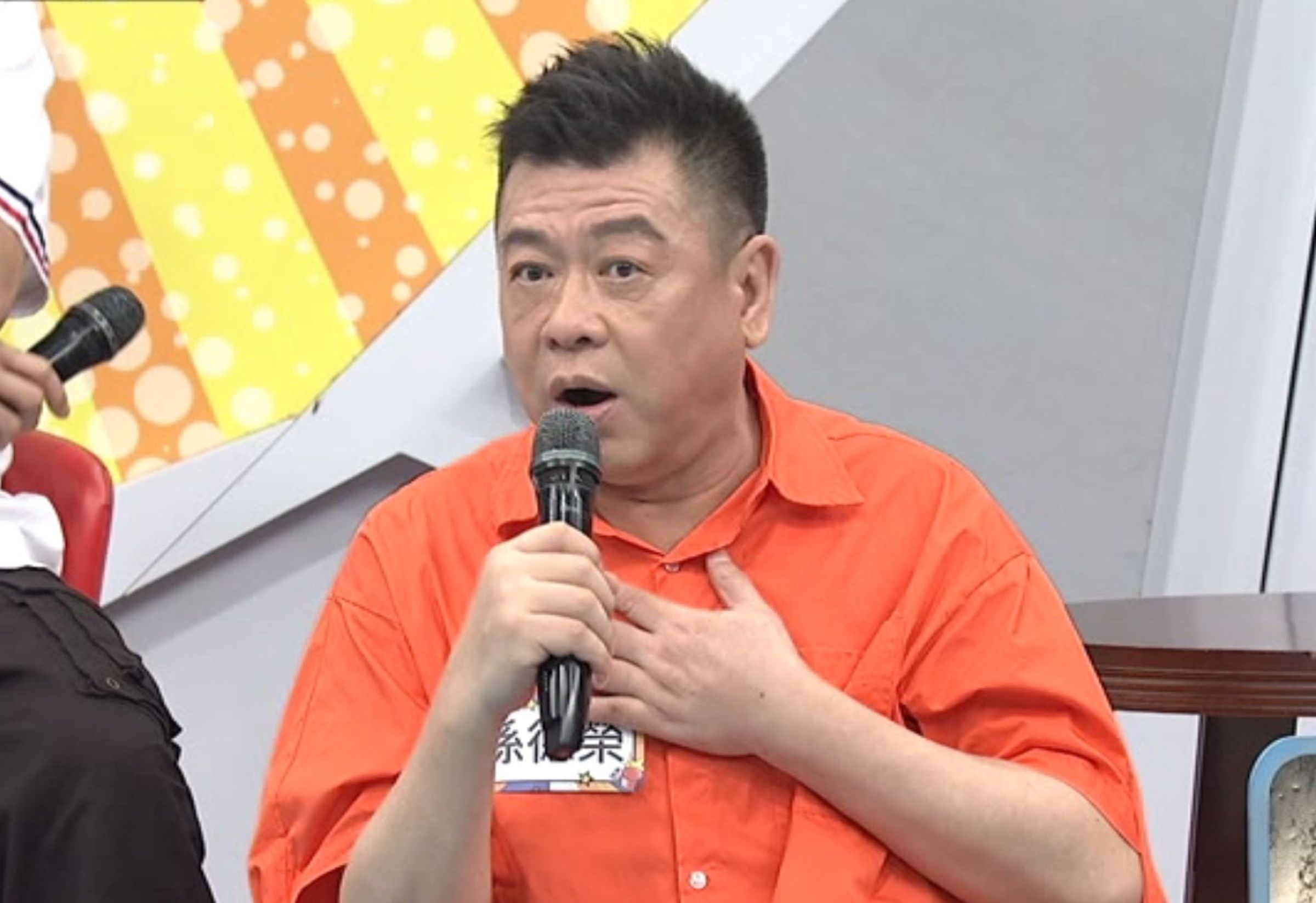 孫德榮錄影抱怨王思佳是榴彈砲。(中天提供)