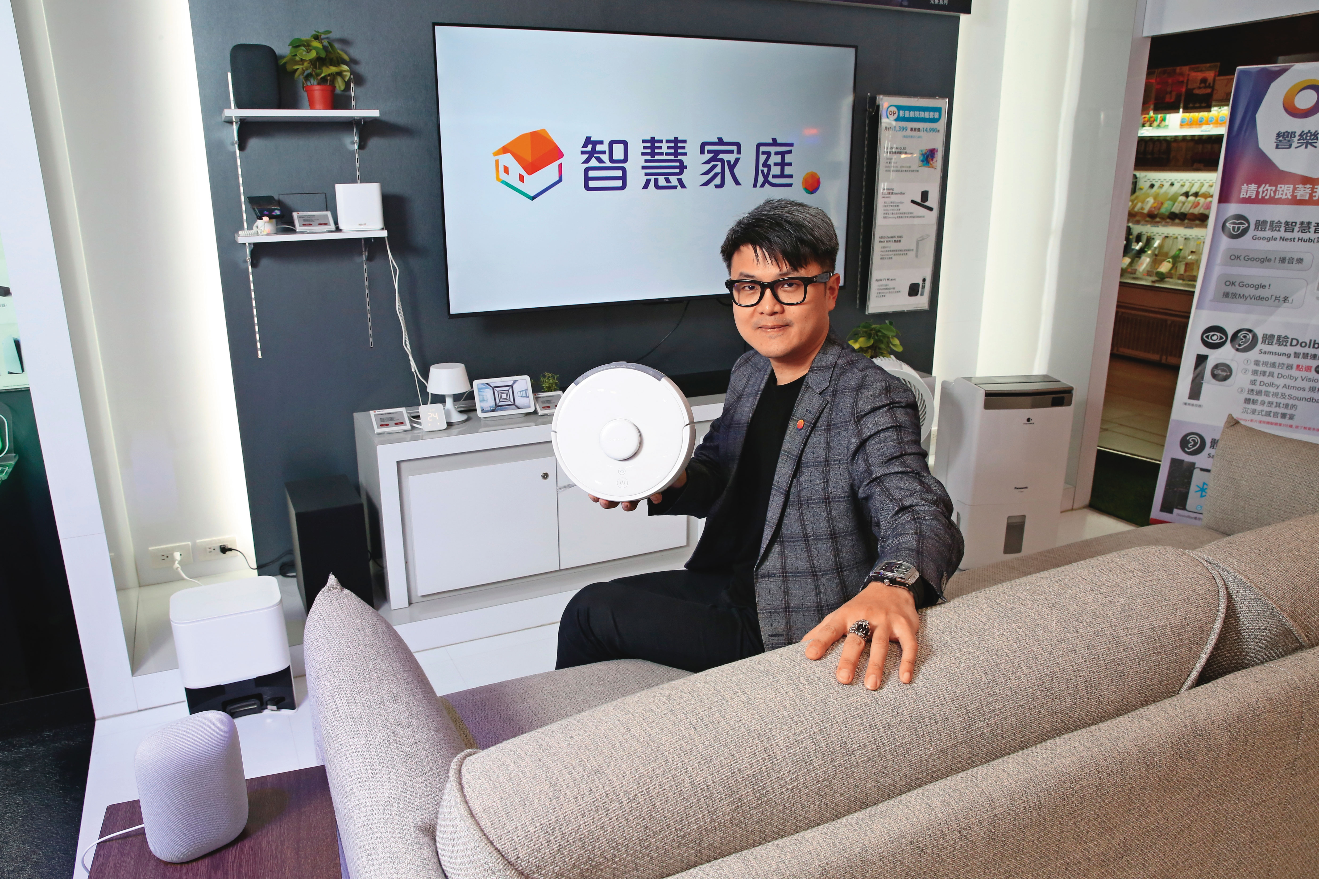 台灣大哥大商務長林東閔表示，公司特別打造Matter協定的示範場域，讓民眾更容易熟悉相關應用。