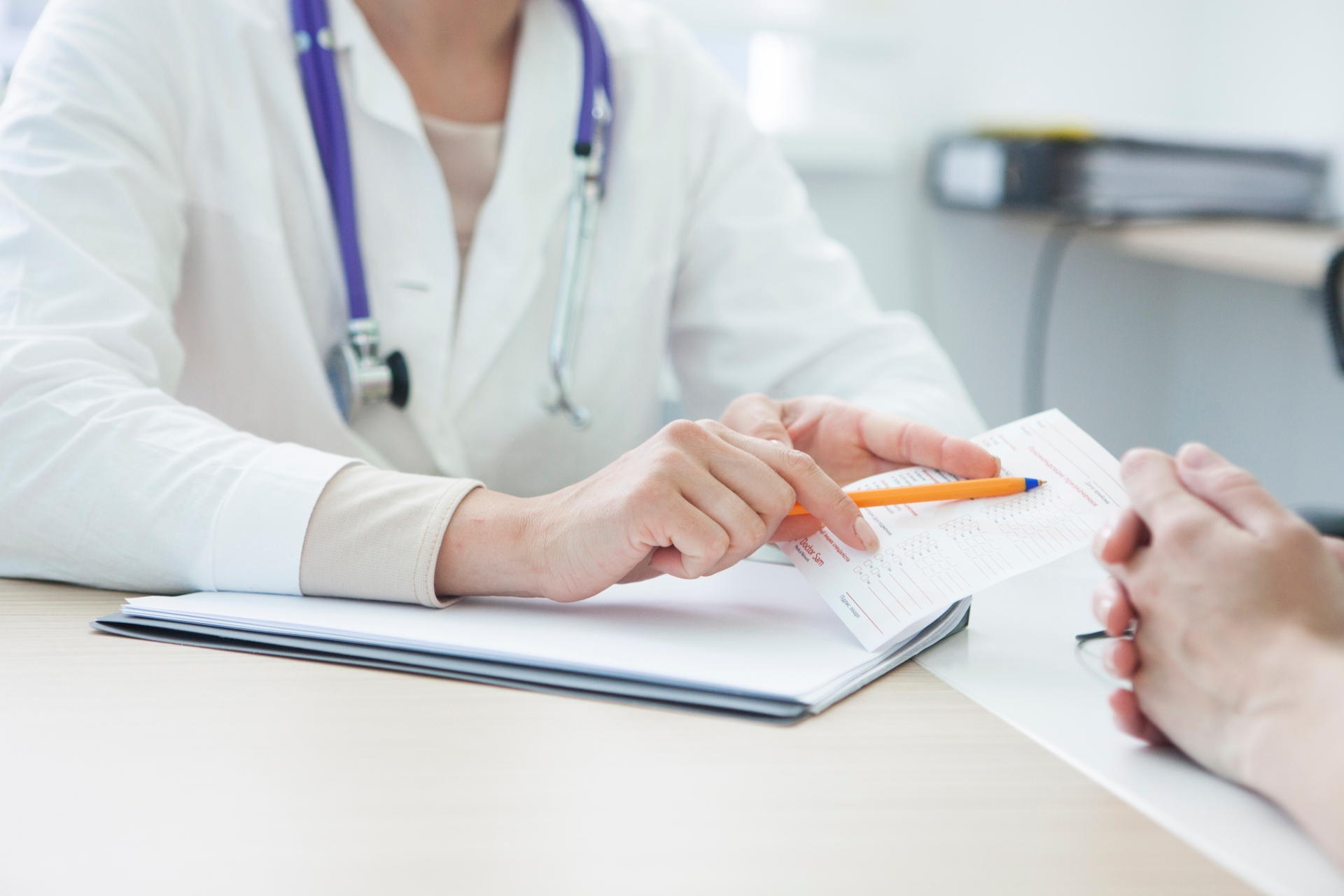 胰臟癌因早期症狀不明顯,醫師林相宏提醒,特定高風險族群應提高警覺,及早進行胰臟相關檢查。(翻攝自photo-ac)