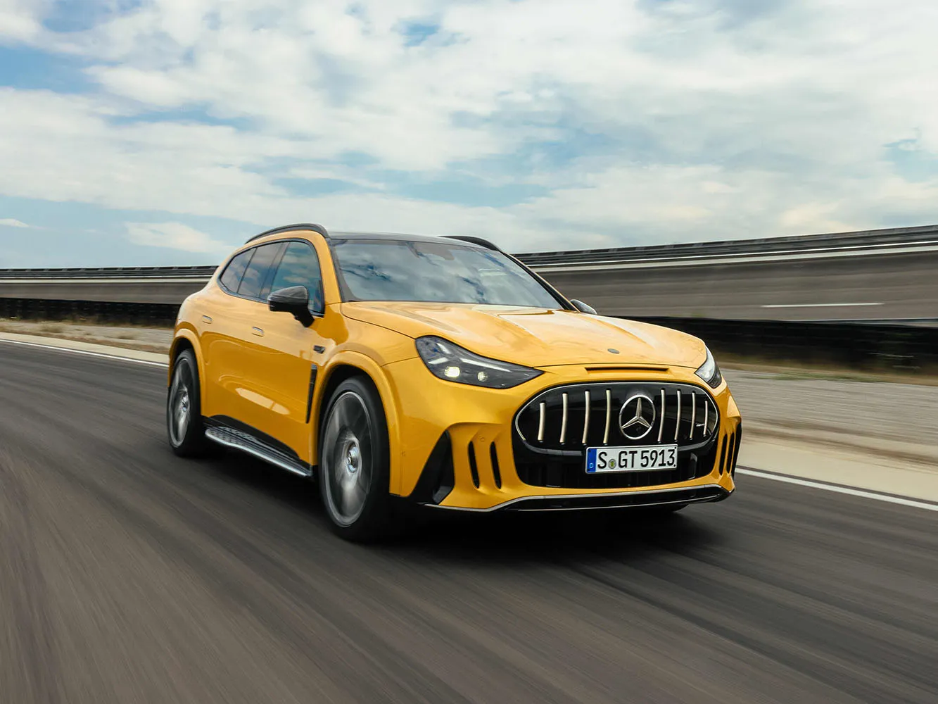 車誌/性能AMG首款自主研發純電休旅　Mercedes-AMG GT SUV搶先亮相