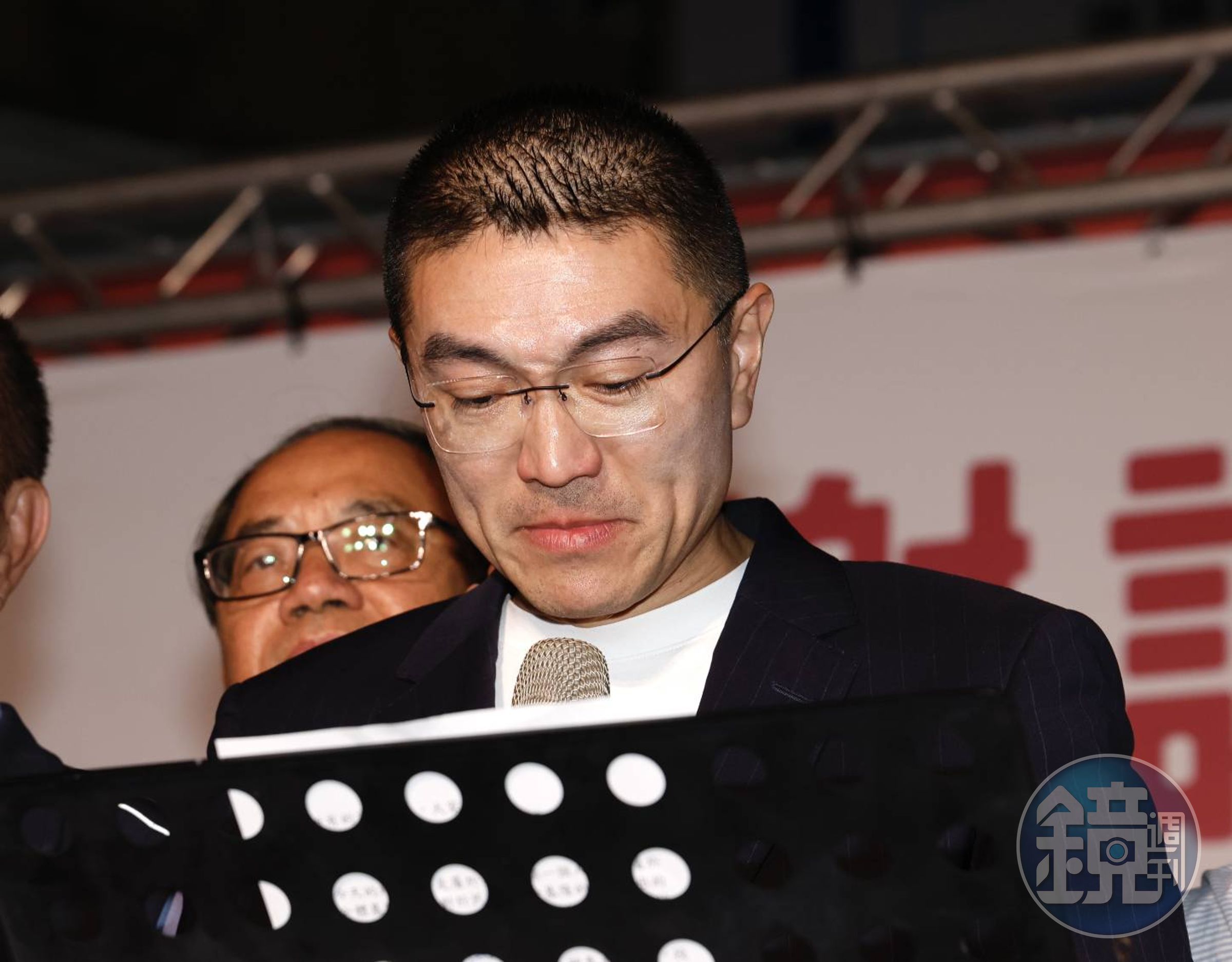 開票結果公布後,勝利的謝國樑非常激動地哽咽發表演說。