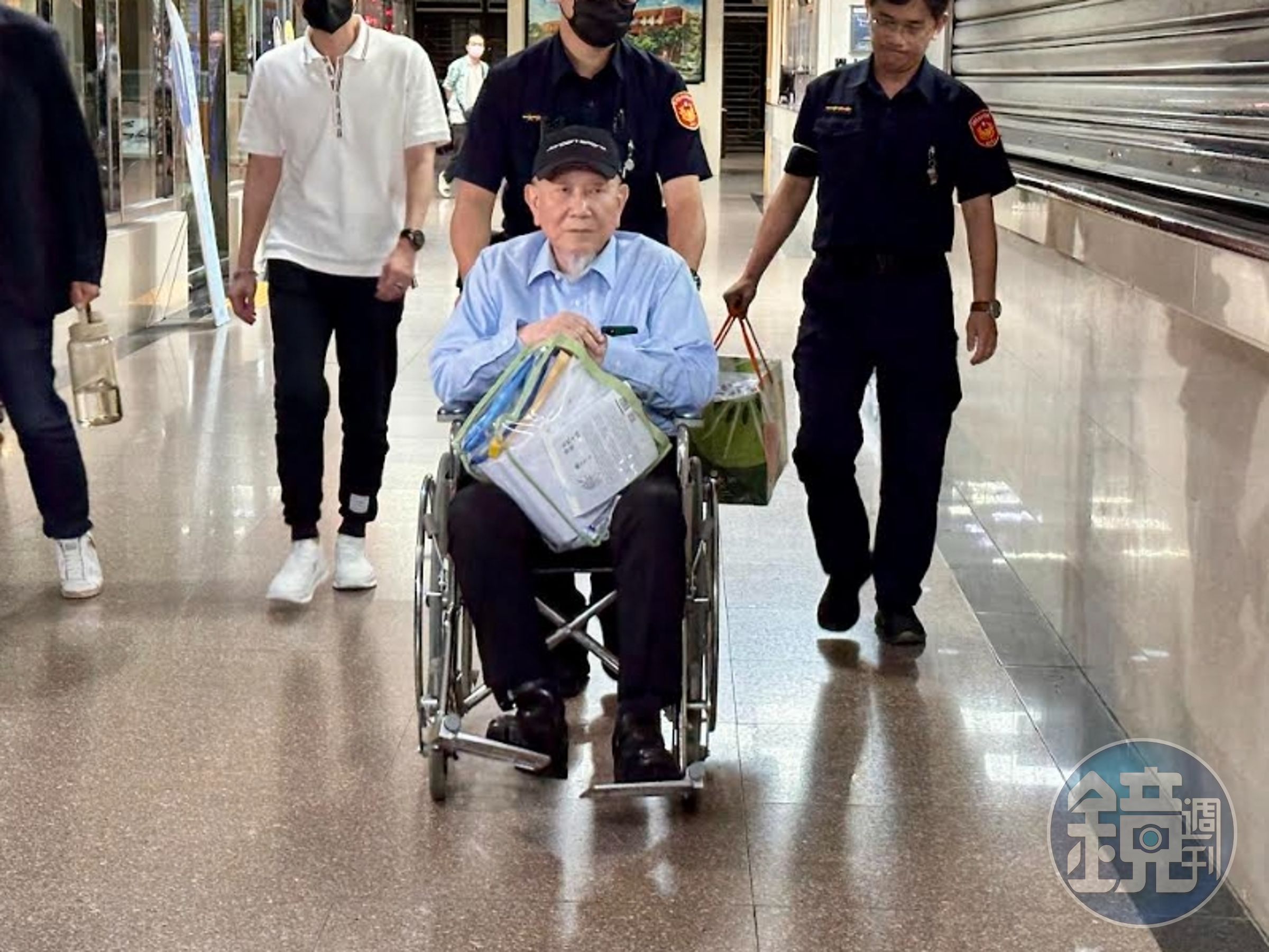 威京集團主席沈慶京繳1.8億元現金辦保後停押。