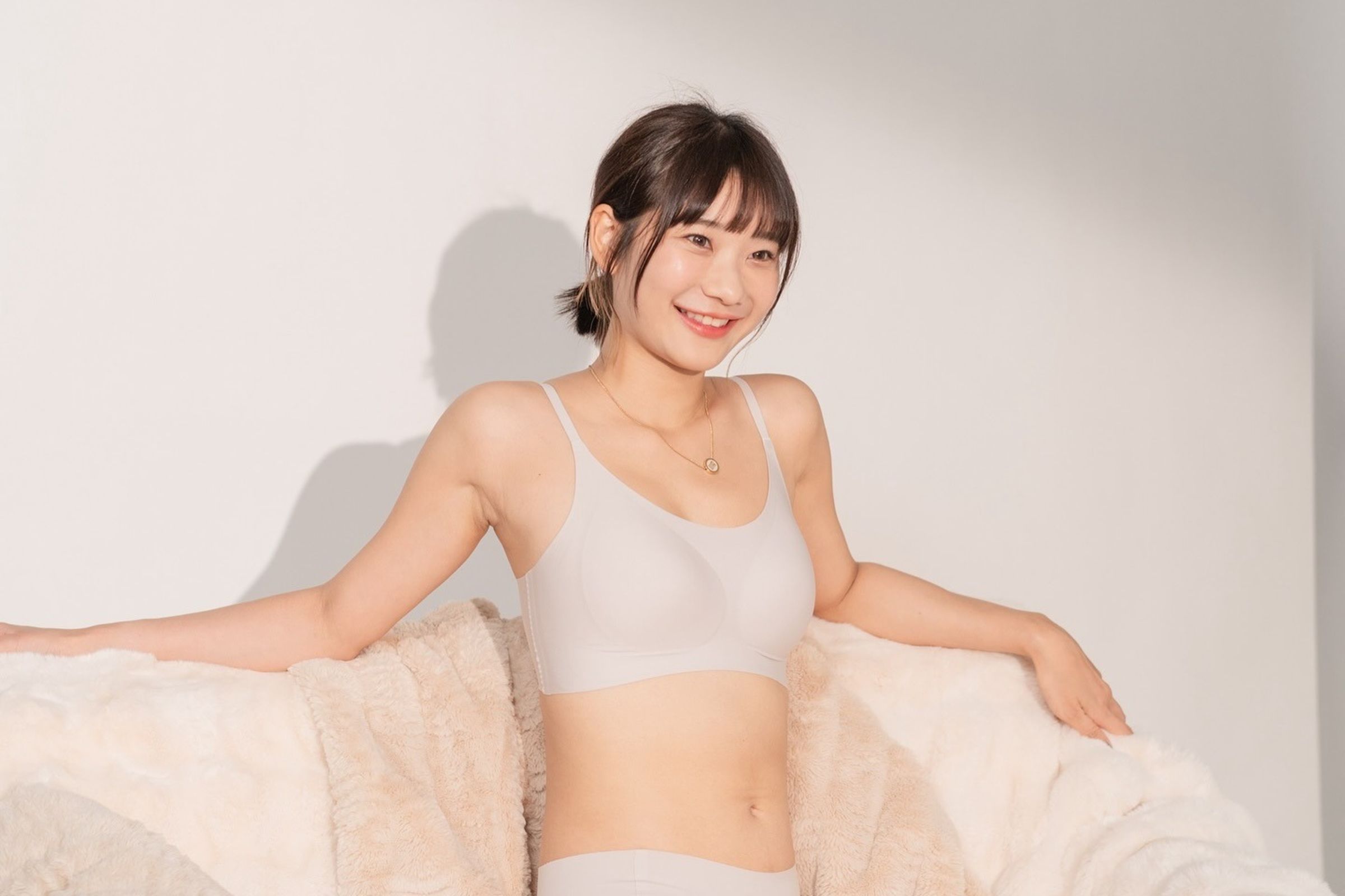 愛莉莎莎團購內衣業績達200萬元，卻因工作太忙發限動哀號。（翻攝自愛莉莎莎IG）