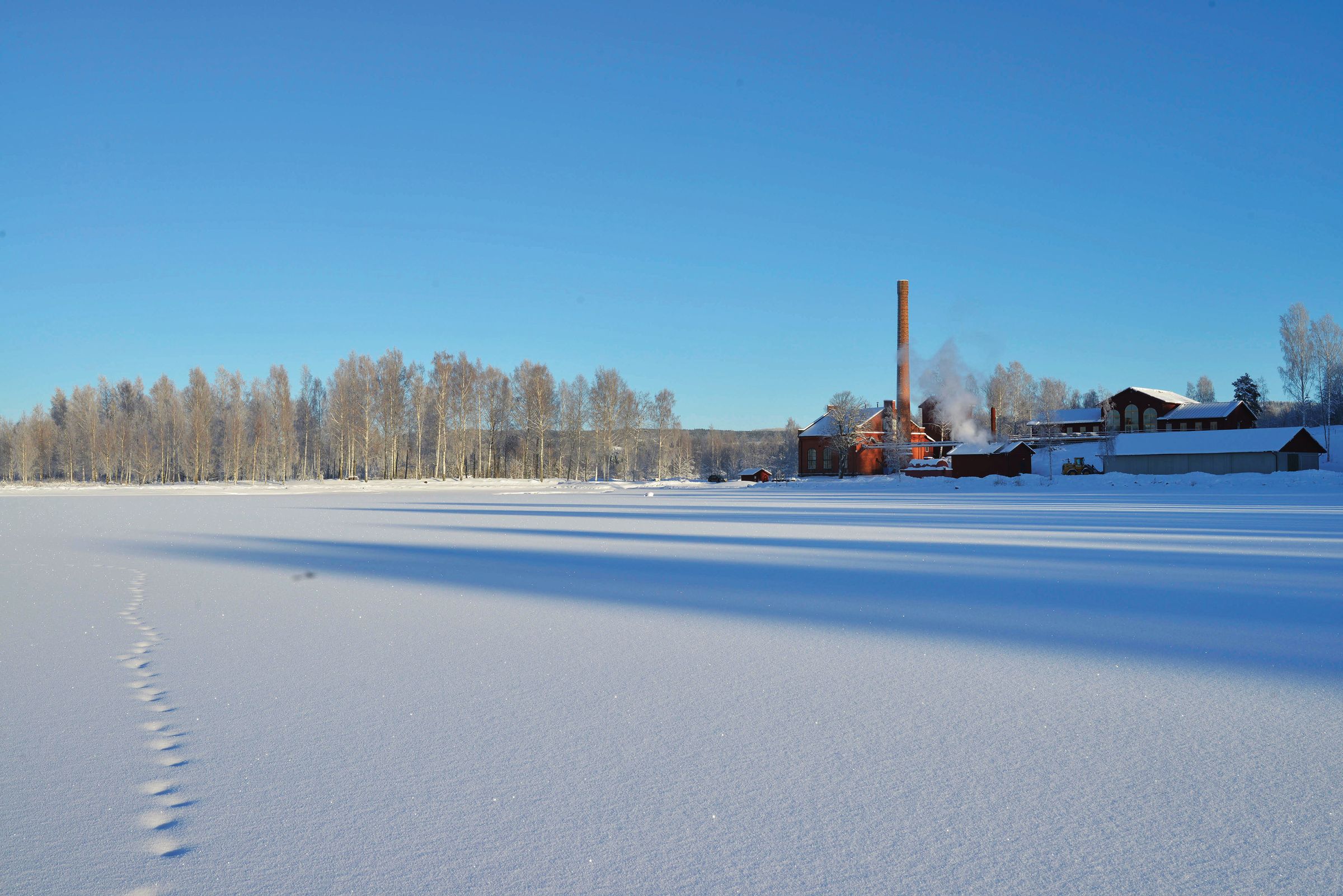 位於瑞典高海岸且冬天銀白雪景籠罩的酒廠,有著與其他蘇格蘭酒廠,甚至新世界酒廠迥異的風土條件。
