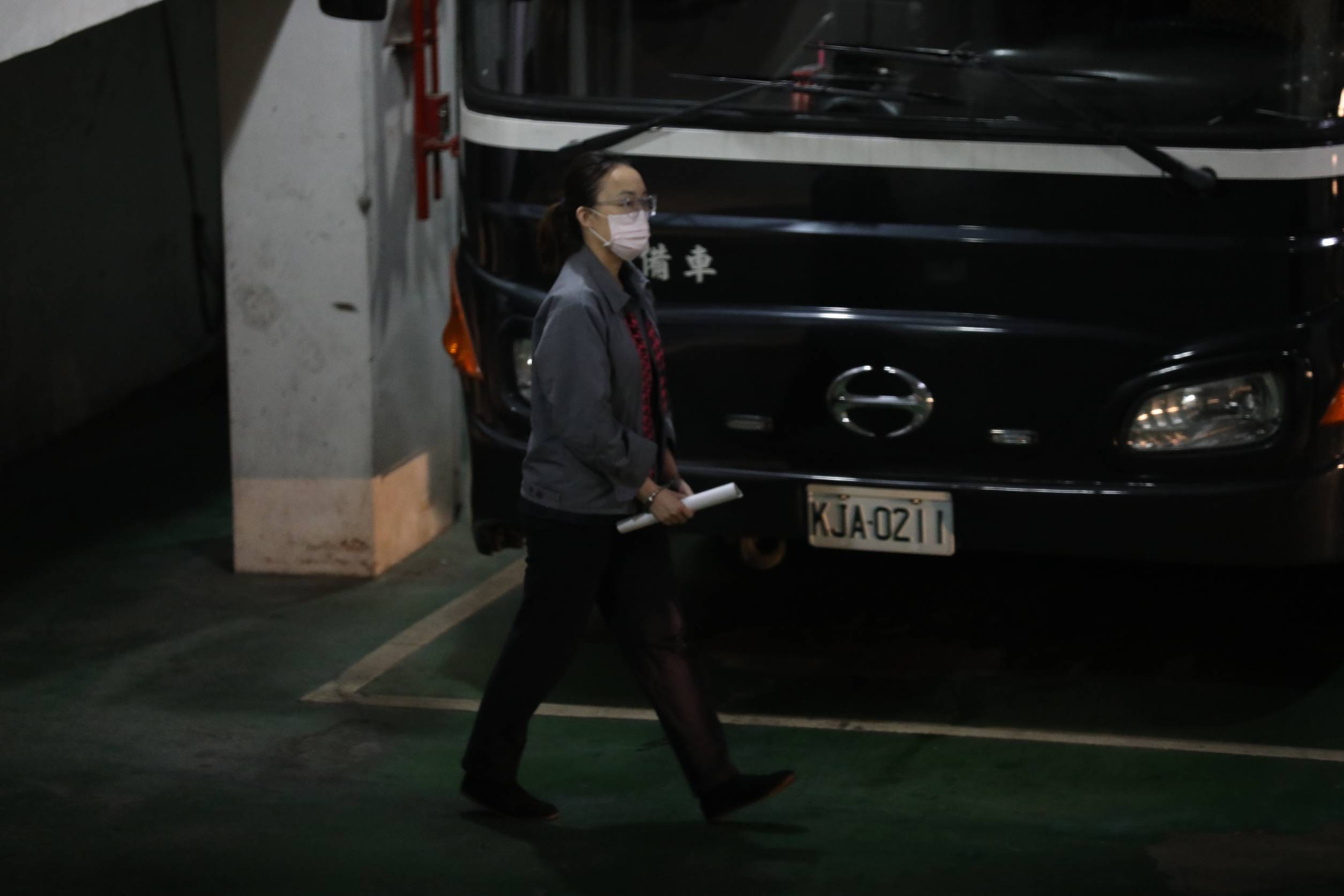 國民黨立委徐巧芯的大姑劉向婕（圖）、杜秉澄夫婦涉幫詐團洗錢遭起訴，續押3個月。