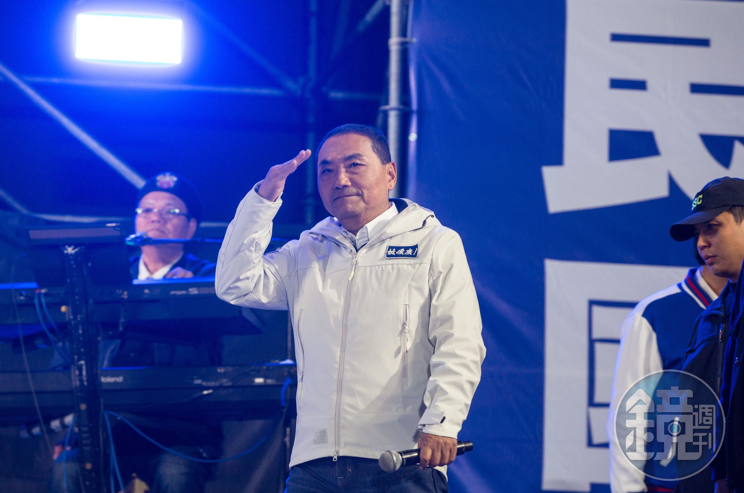 有不明人士假冒新北市長侯友宜的臉書。(本刊資料照)