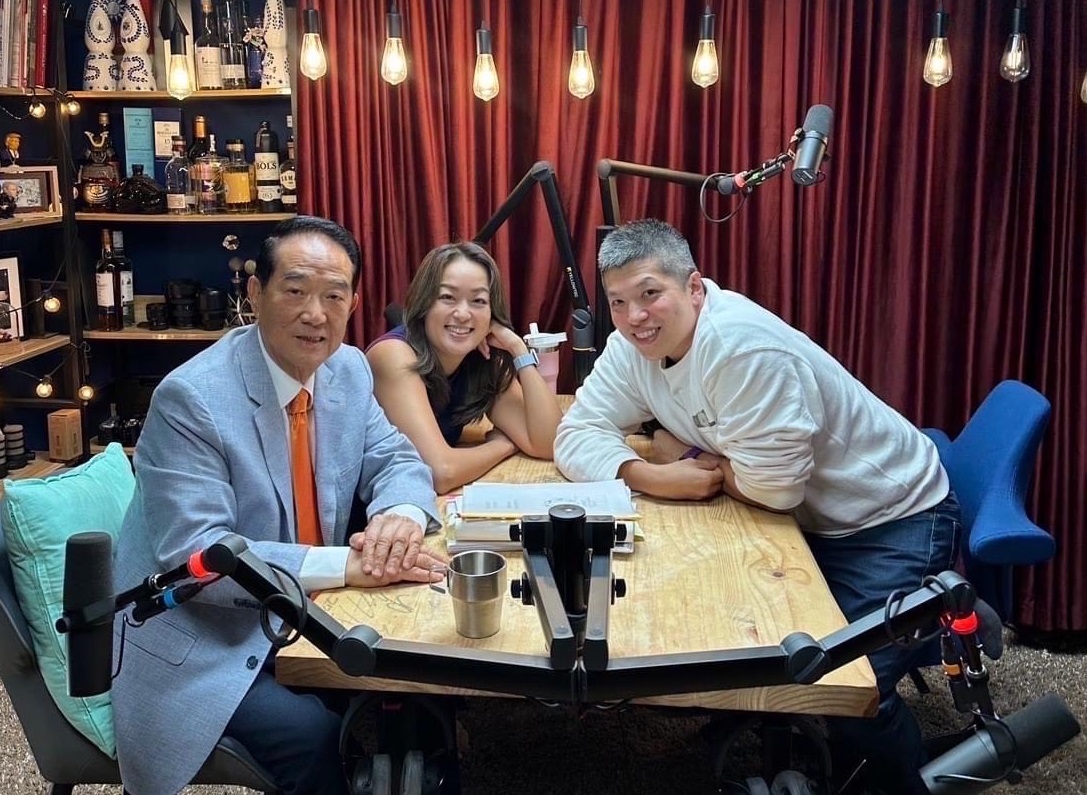 親民黨主席宋楚瑜上百靈果news，節目將於5日晚間播出。（翻攝自宋楚瑜找朋友臉書）