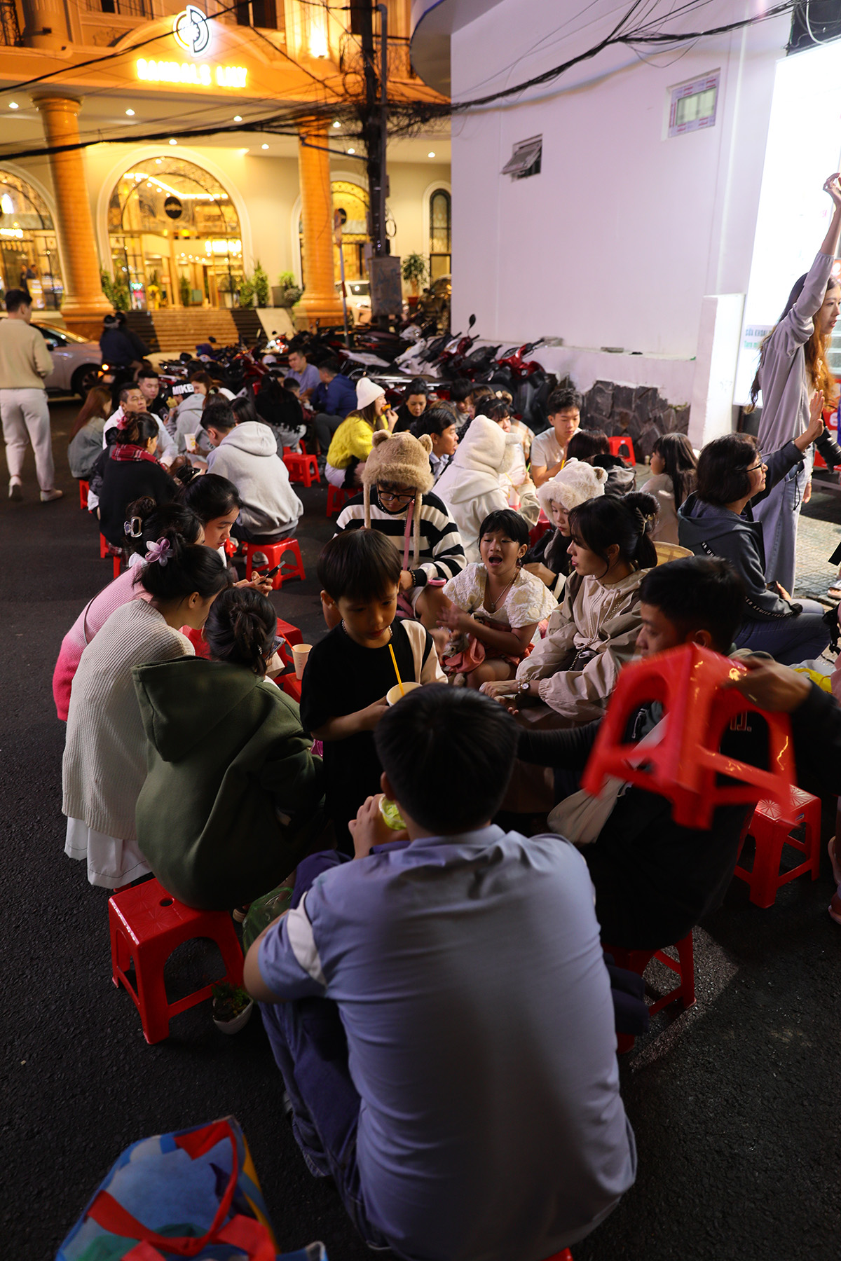 夜市附近還有一條「豆漿烤餅街」。
