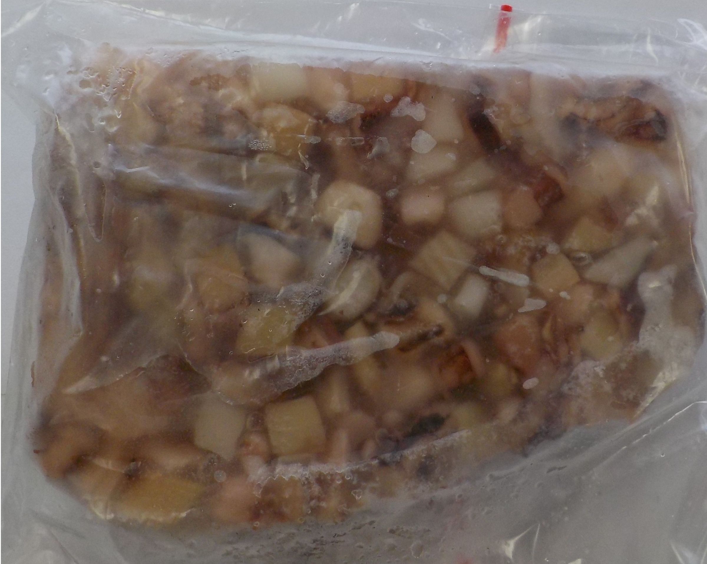 中國進口2公噸章魚丁驗出重金屬鎘，遭邊境攔截。（食藥署提供）