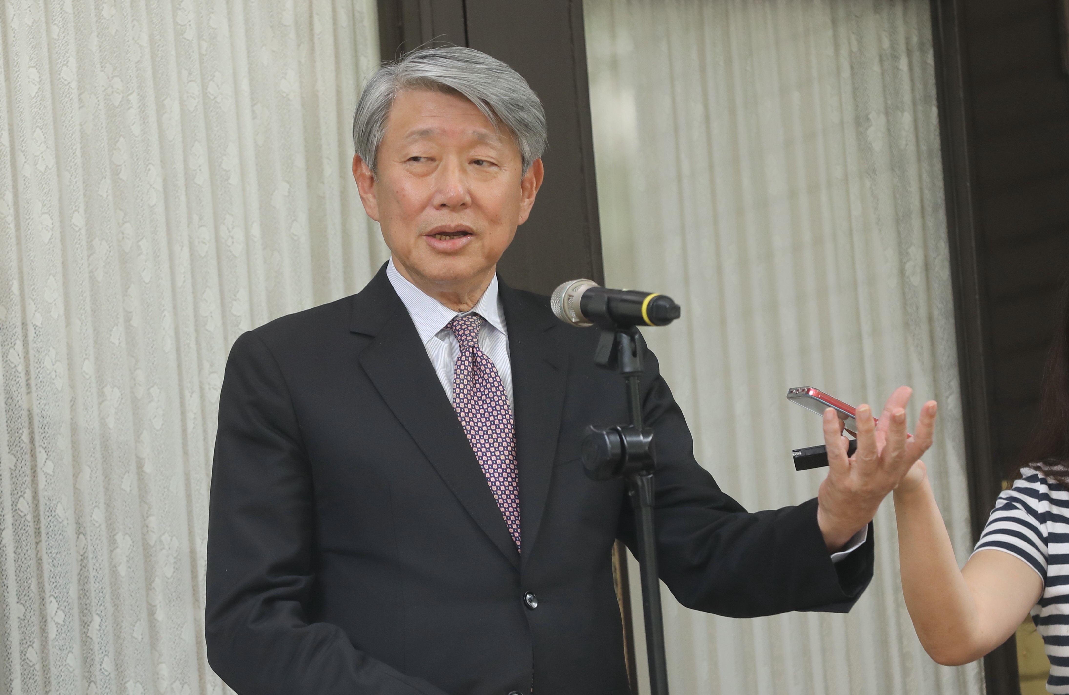 郭智輝被問到台積電要投資美國3千億美元時，先說是假消息，隨後才改口稱他沒有研究。（本刊資料照）