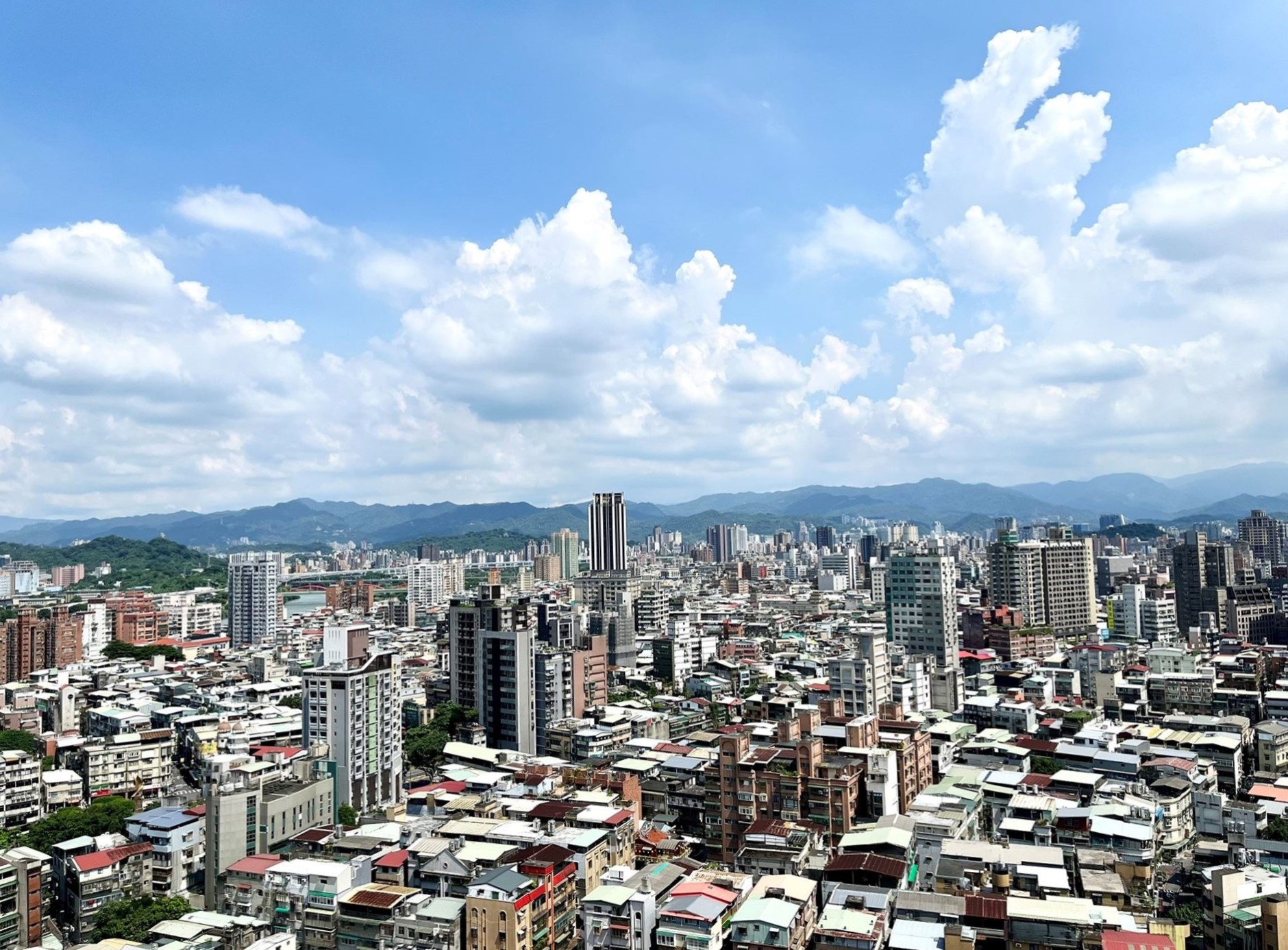 新北市永和區總價1500萬元以內成屋和預售屋，平均坪數差距高達11.4坪。（永慶房產集團提供） 