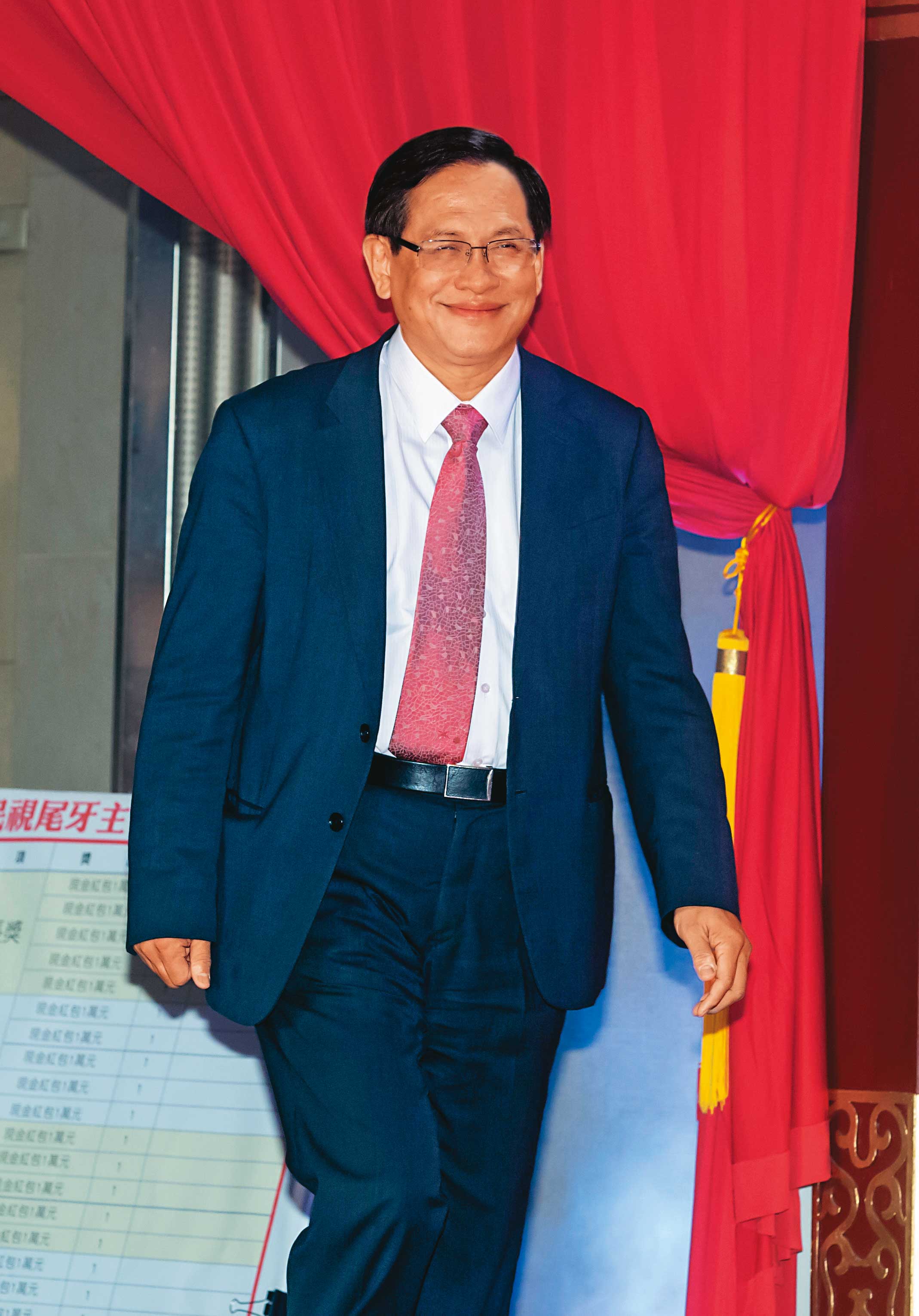 宏昇營造董事長郭倍宏第一次承接高鐵工程，卻爆發品質不佳、進度延宕的爭議。