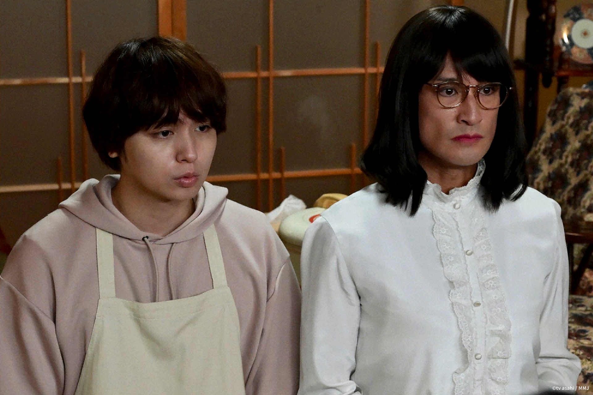 松岡昌宏與同門師弟「Hey! Say! JUMP」成員伊野尾慧再度在《男扮女裝家政婦》合作。（friDay影音提供）
