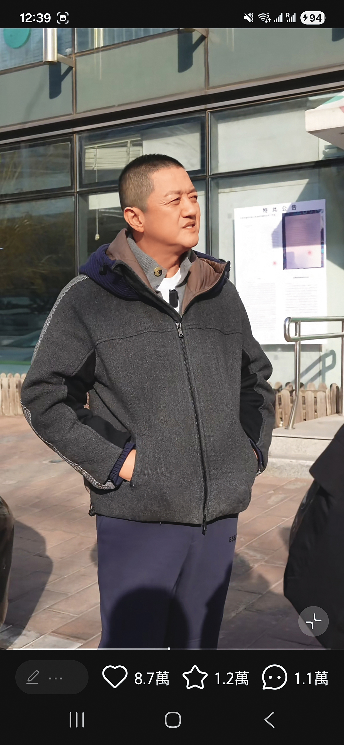 李亞鵬經商能力欠佳,但他人品為人稱道,一手創建嫣然天使醫院為窮困唇顎裂病童治療的仁心大獲讚揚。(翻攝自李亞鵬小紅書)