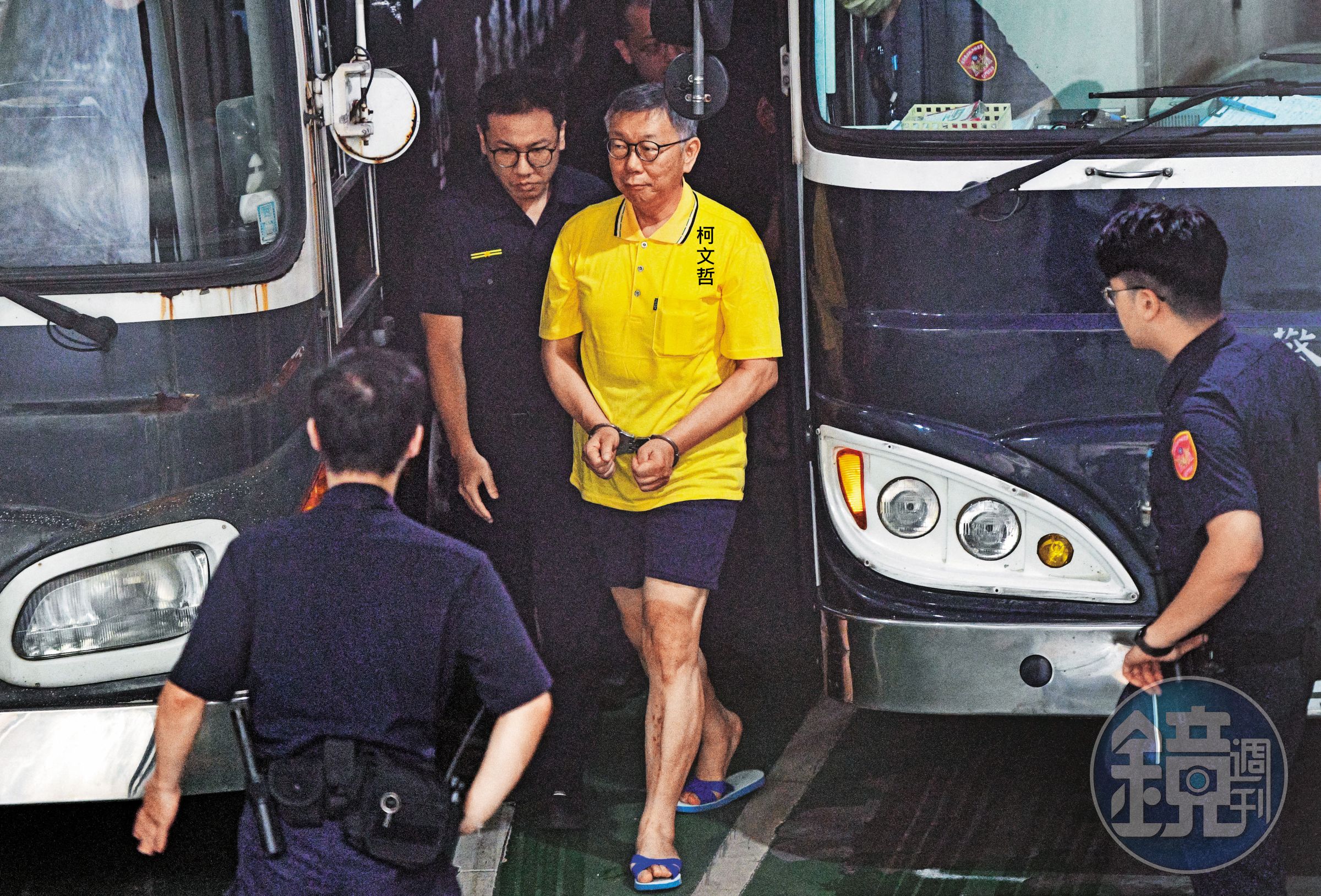 民眾黨主席柯文哲涉嫌在京華城容積率案,分2階段收賄。
