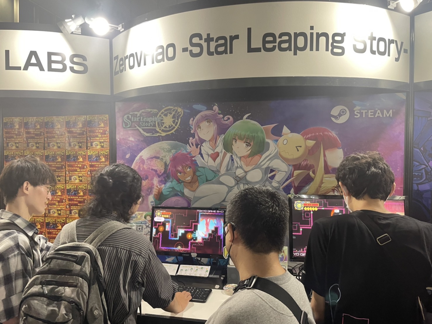 《星躍物語》在東京電玩展展出，吸引許多玩家試玩。（林子豪提供）