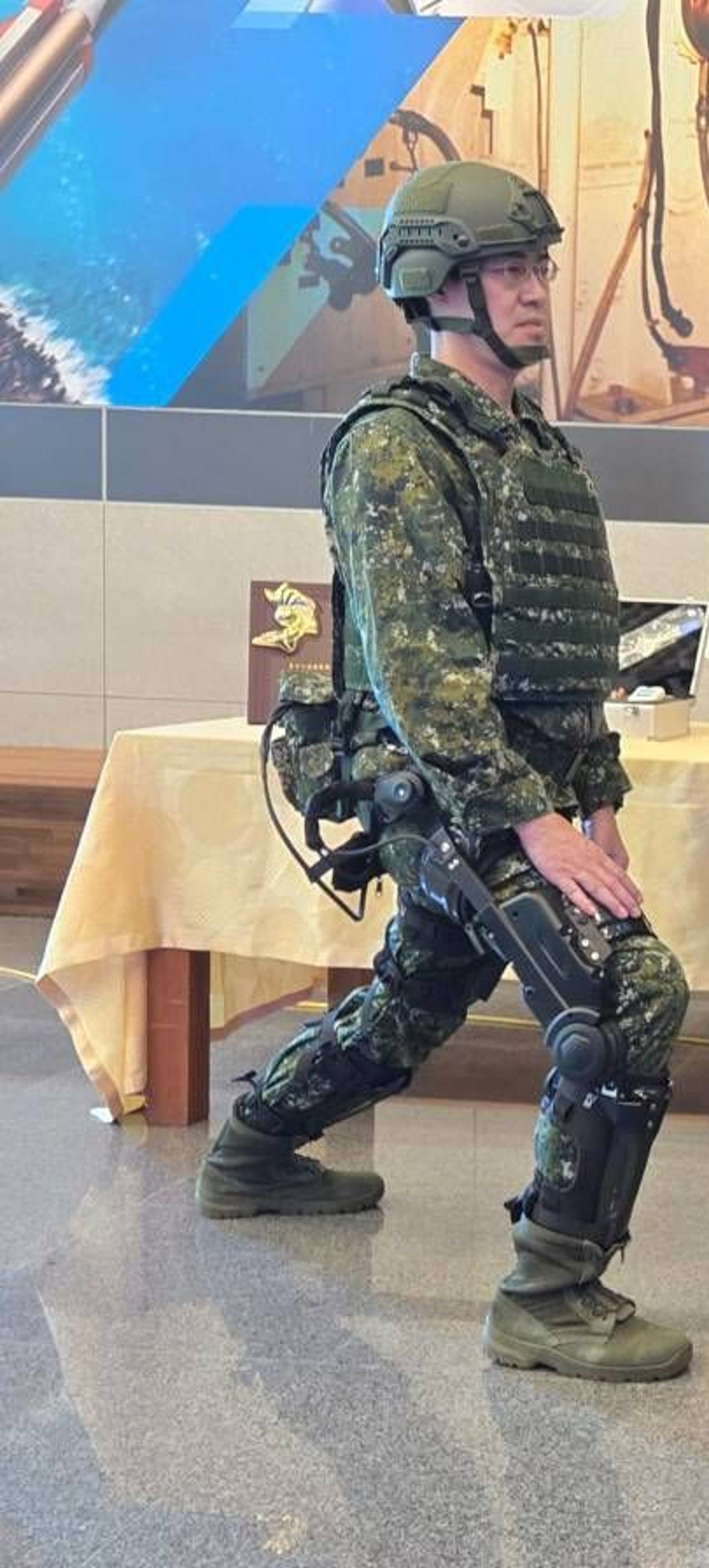 野戰型外骨骼，可有助提升國軍戰鬥能力。（中科院提供）