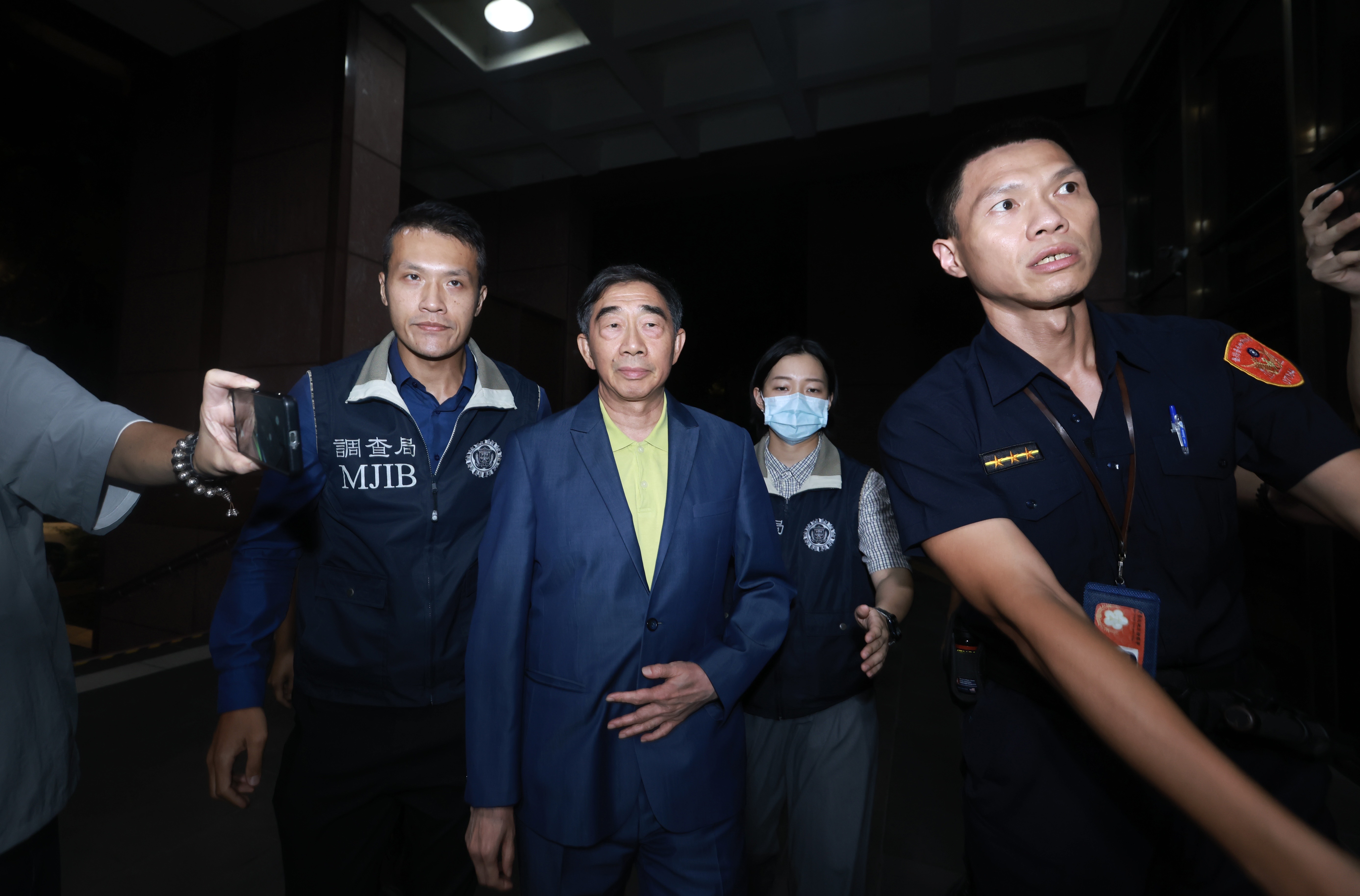 長榮集團大房長子張國華遭檢舉涉內線交易，1.2億元交保。