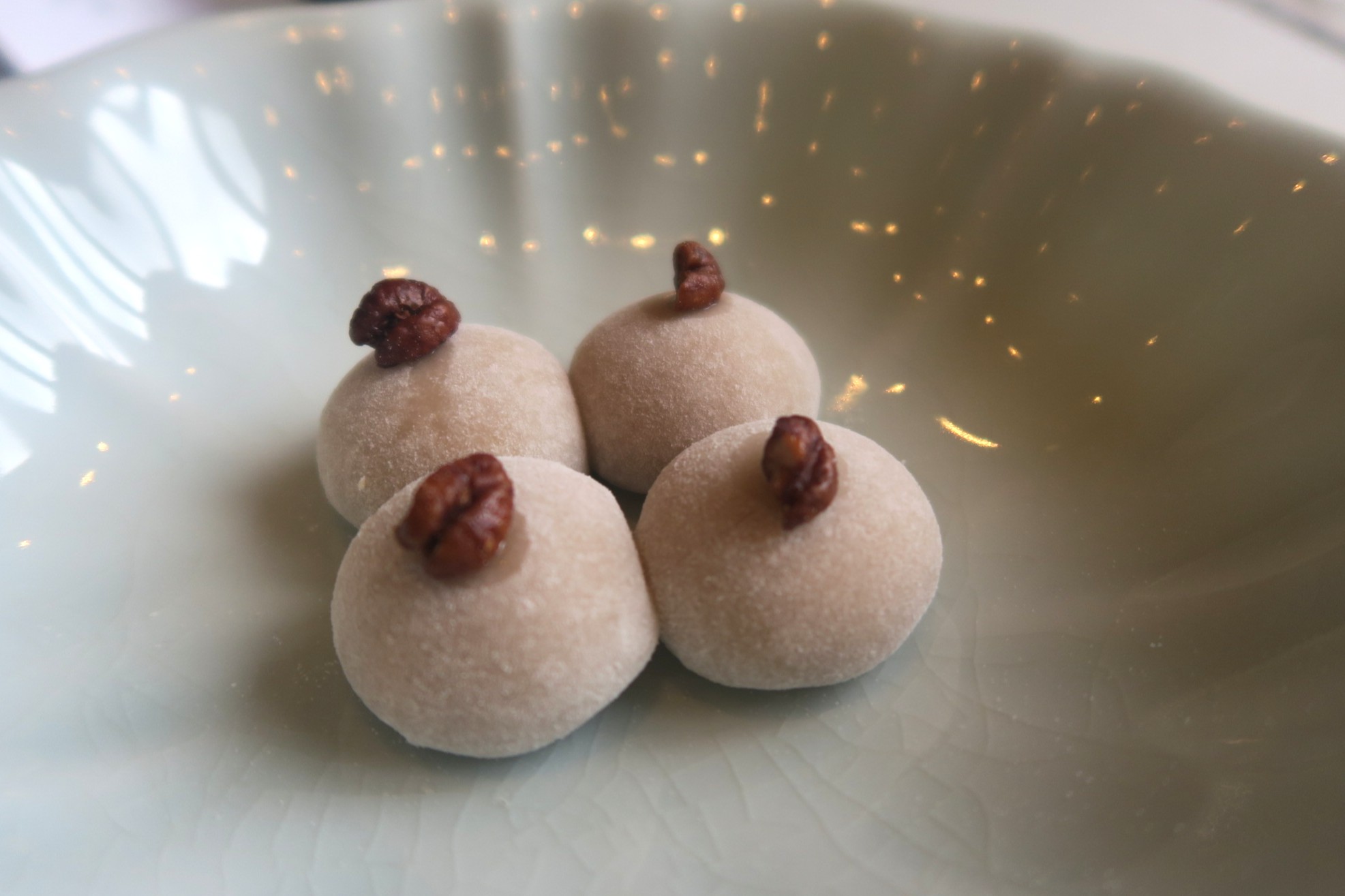 以山核桃做餡的麻糬，讓人很驚豔。